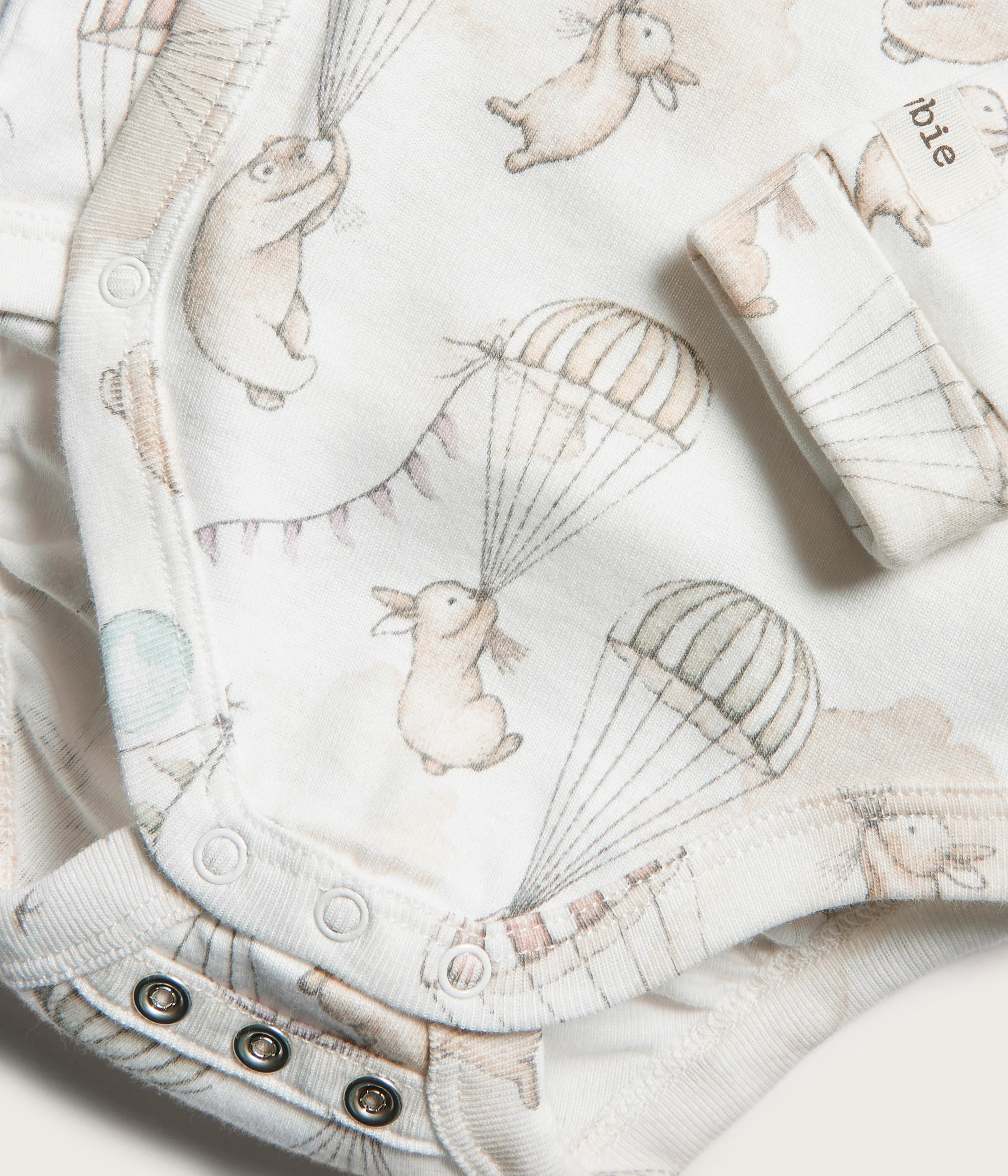 Baby white bunny balloon bodysuit - Image 8