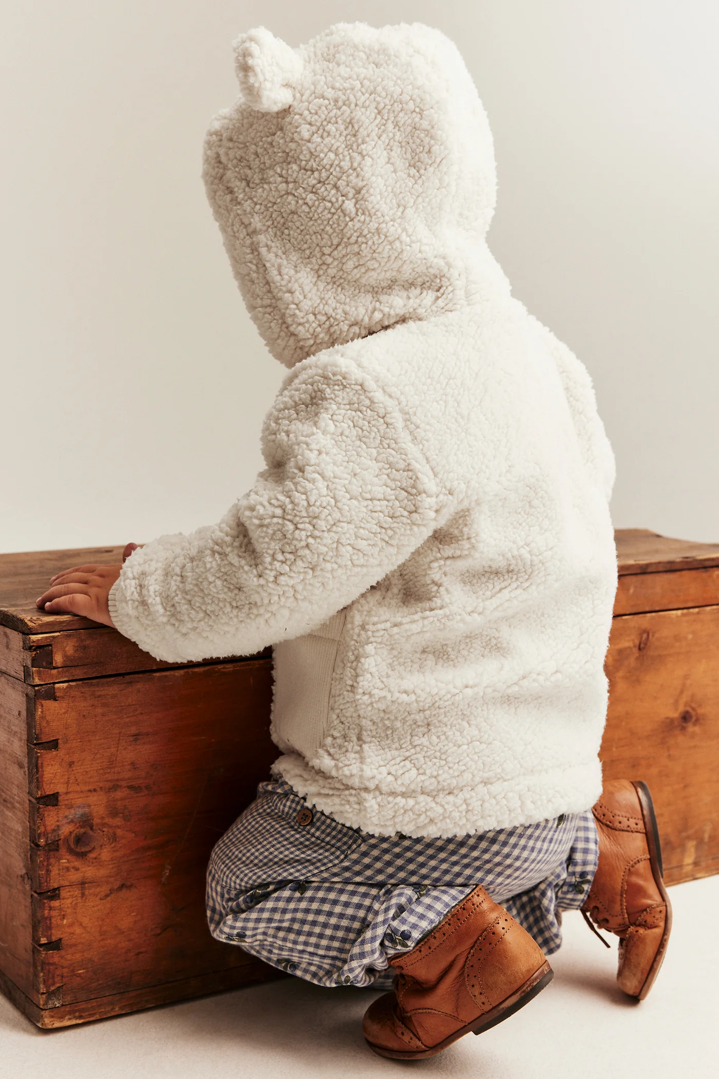 Baby white teddy jacket with hood - Image 5