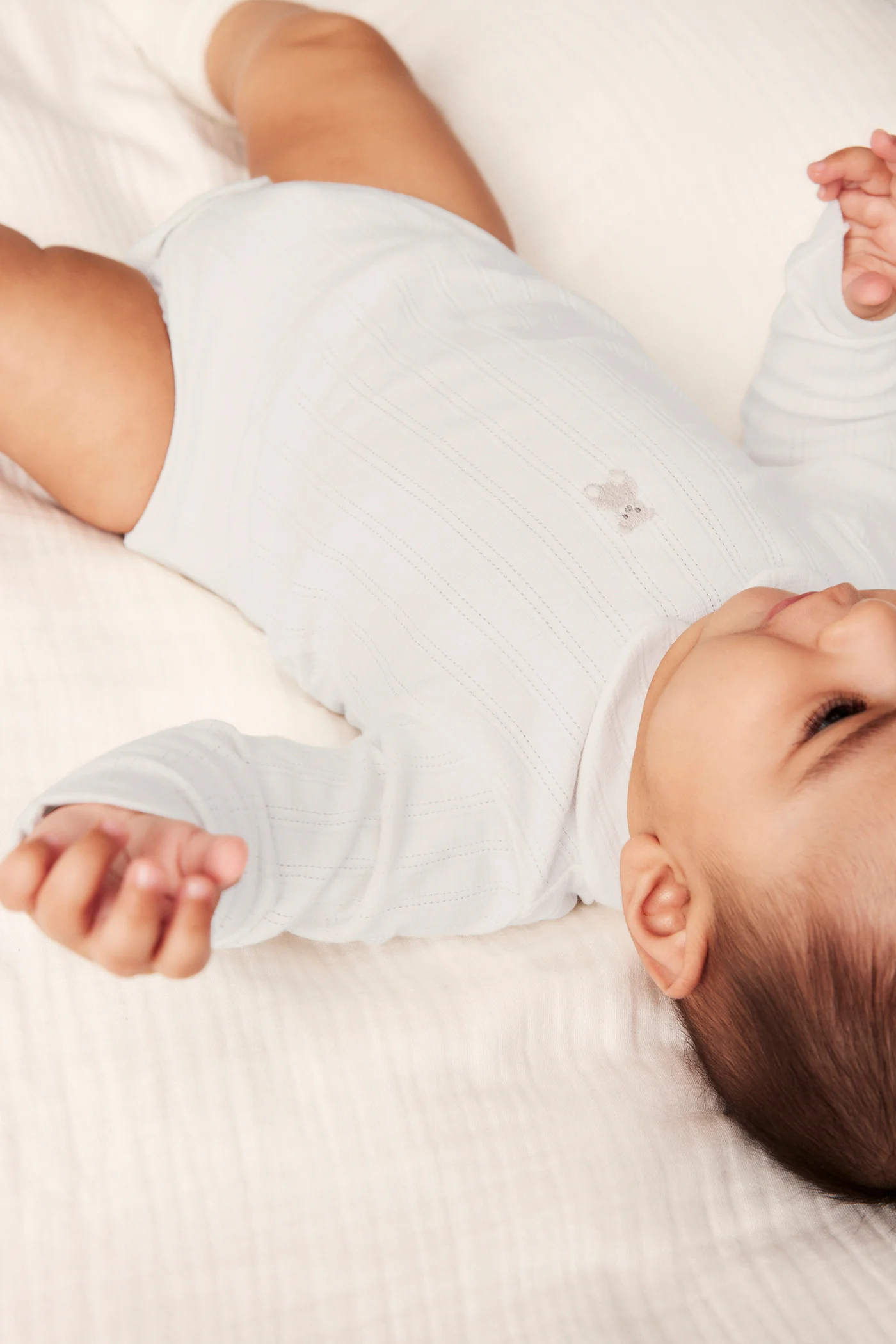 Baby white collar teddy embroidery bodysuit - Image 4