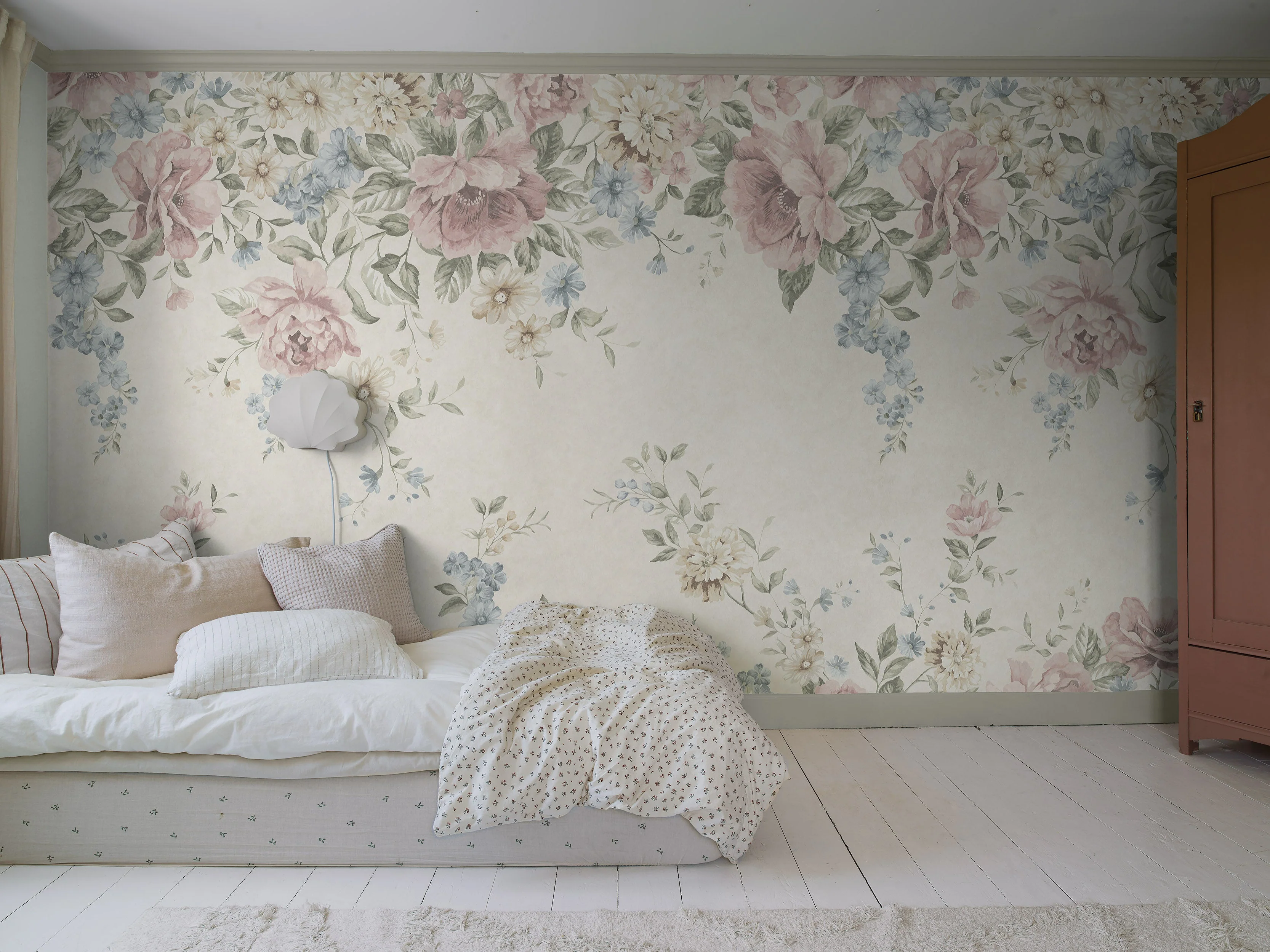 Flower Garden Mural beige wallpaper - Image 3