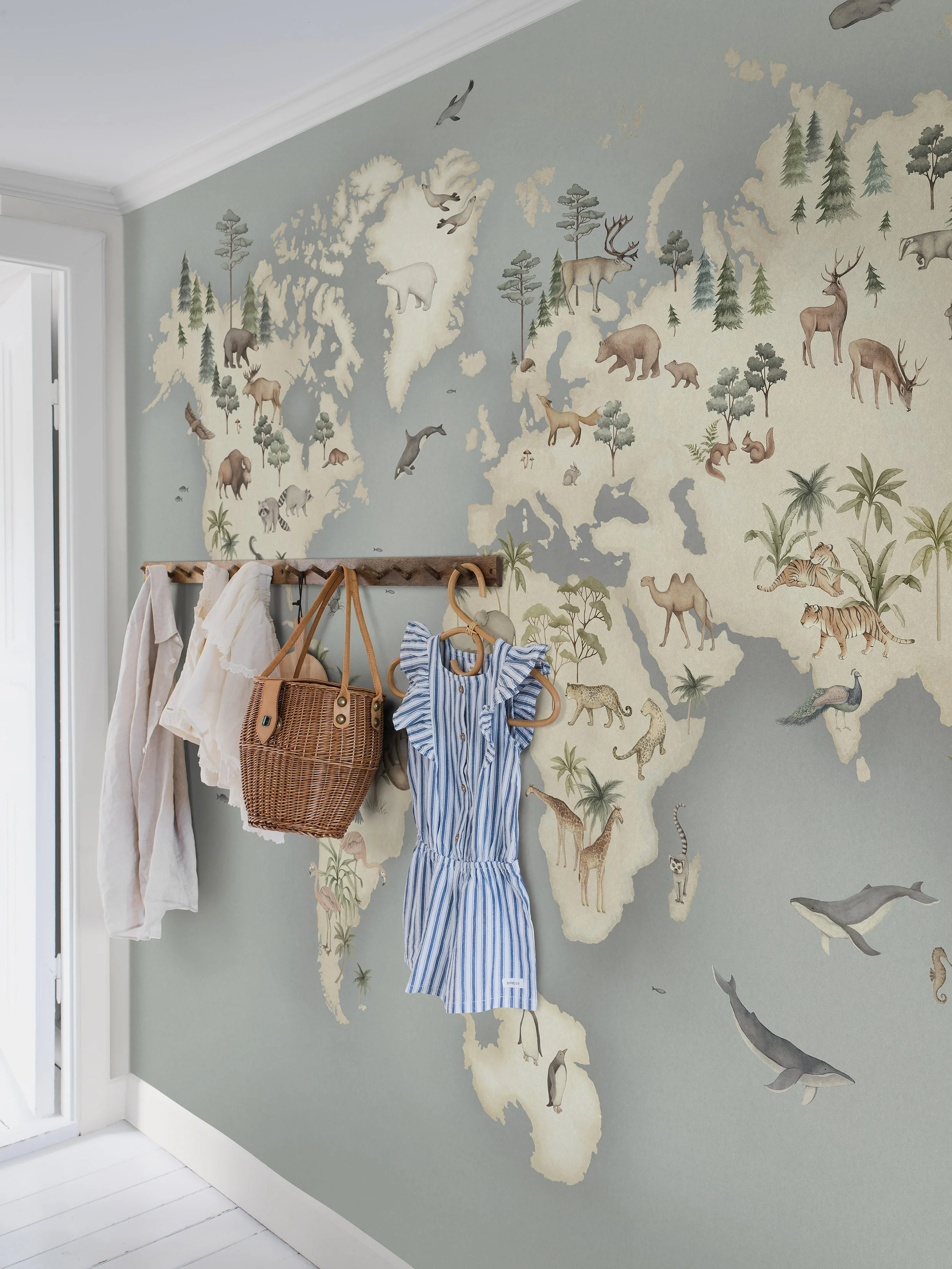 Little Explorer Mural blue wallpaper - Image 5