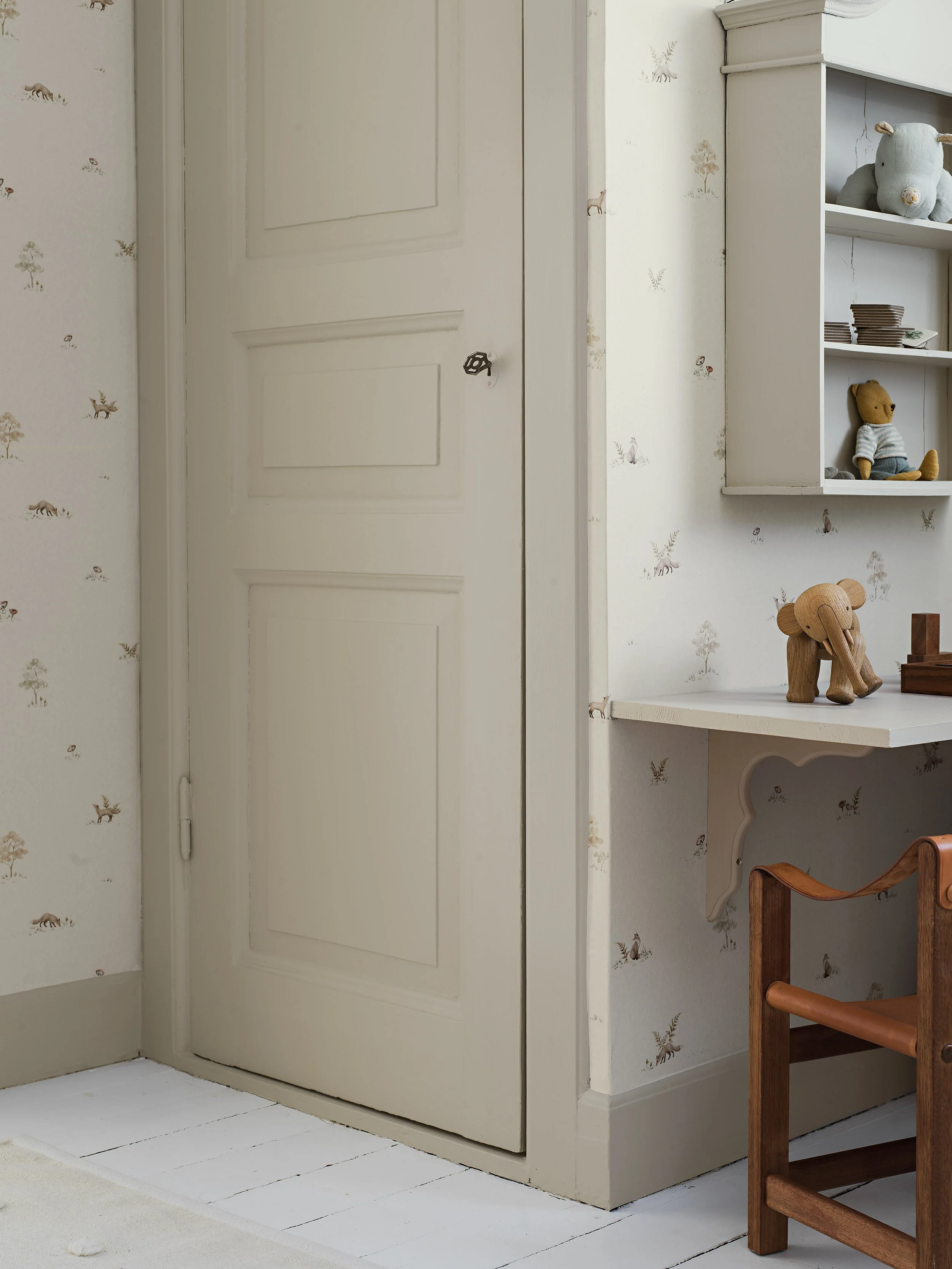 Little Fox beige wallpaper - Image 6
