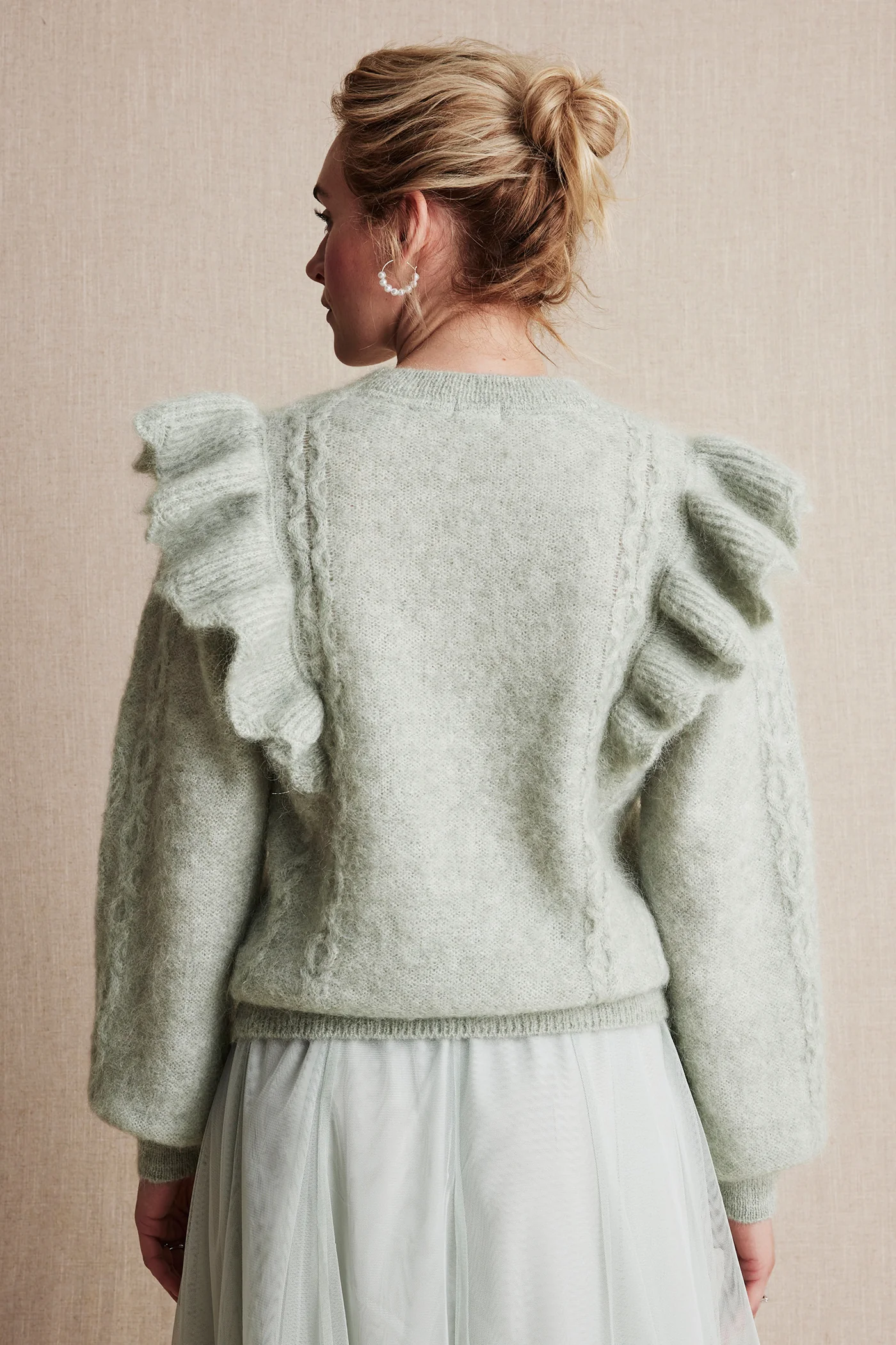 Women's green pattern knitted sweater - Image 3