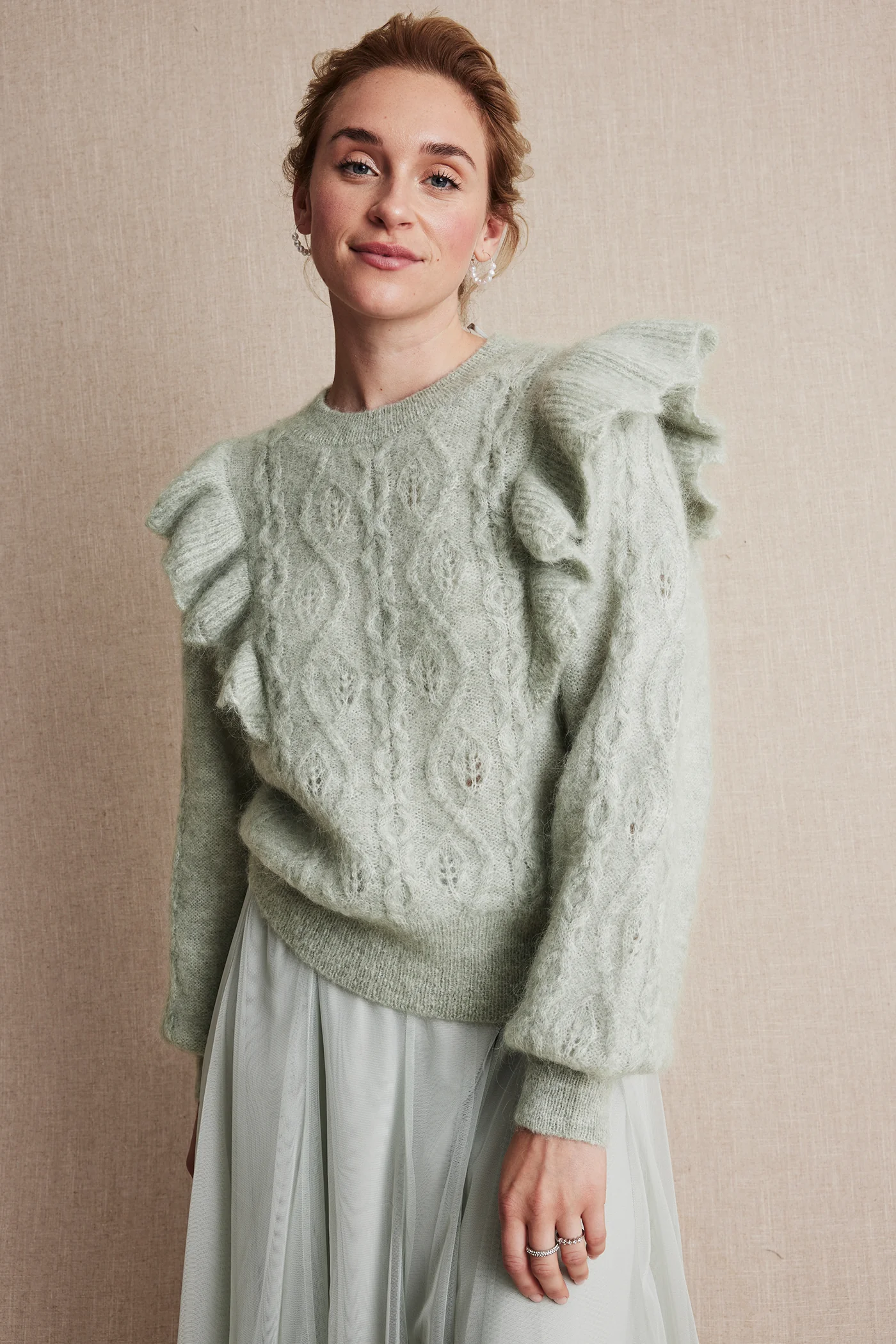 Women's green pattern knitted sweater - Image 4