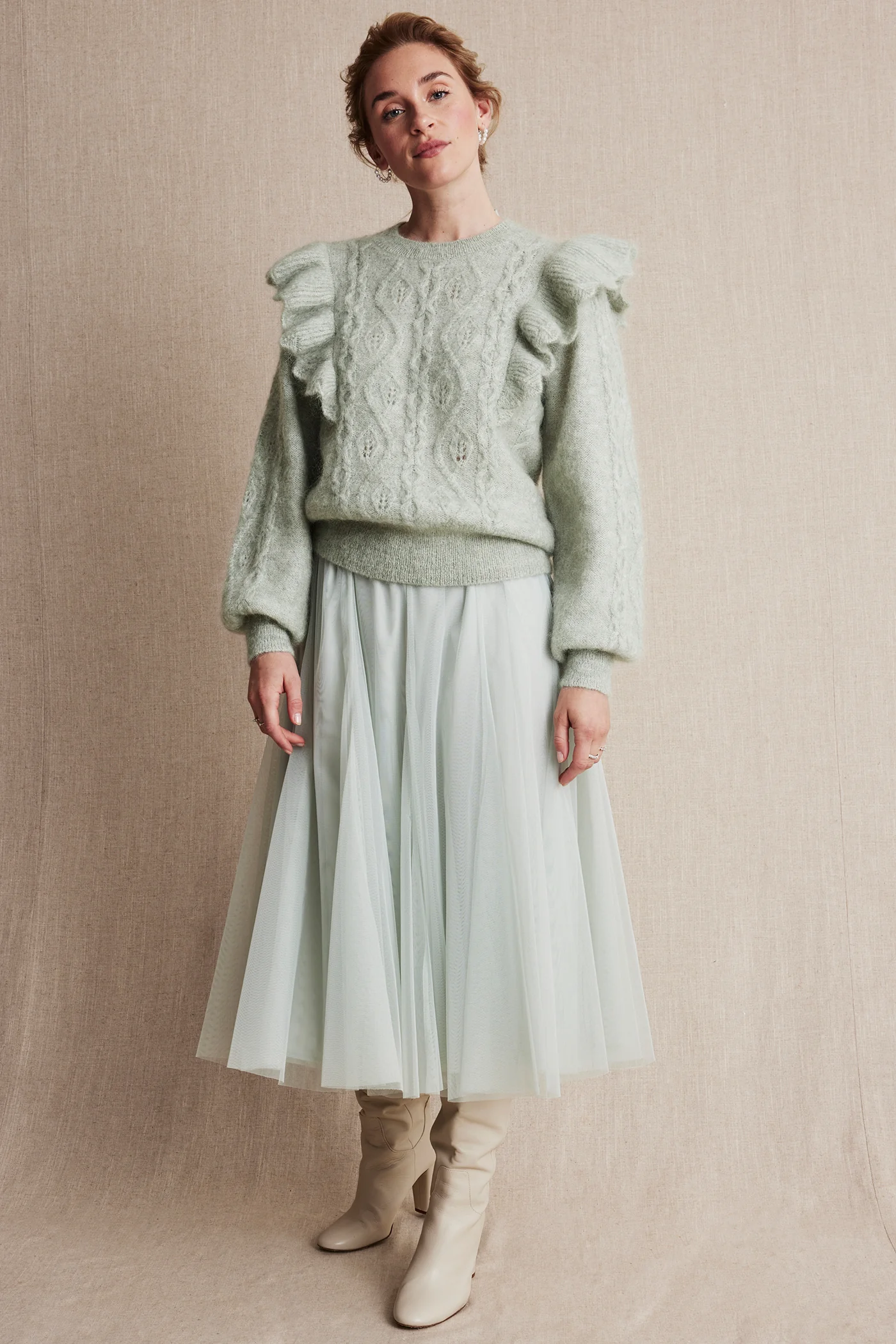 Women's green pattern knitted sweater - Image 7