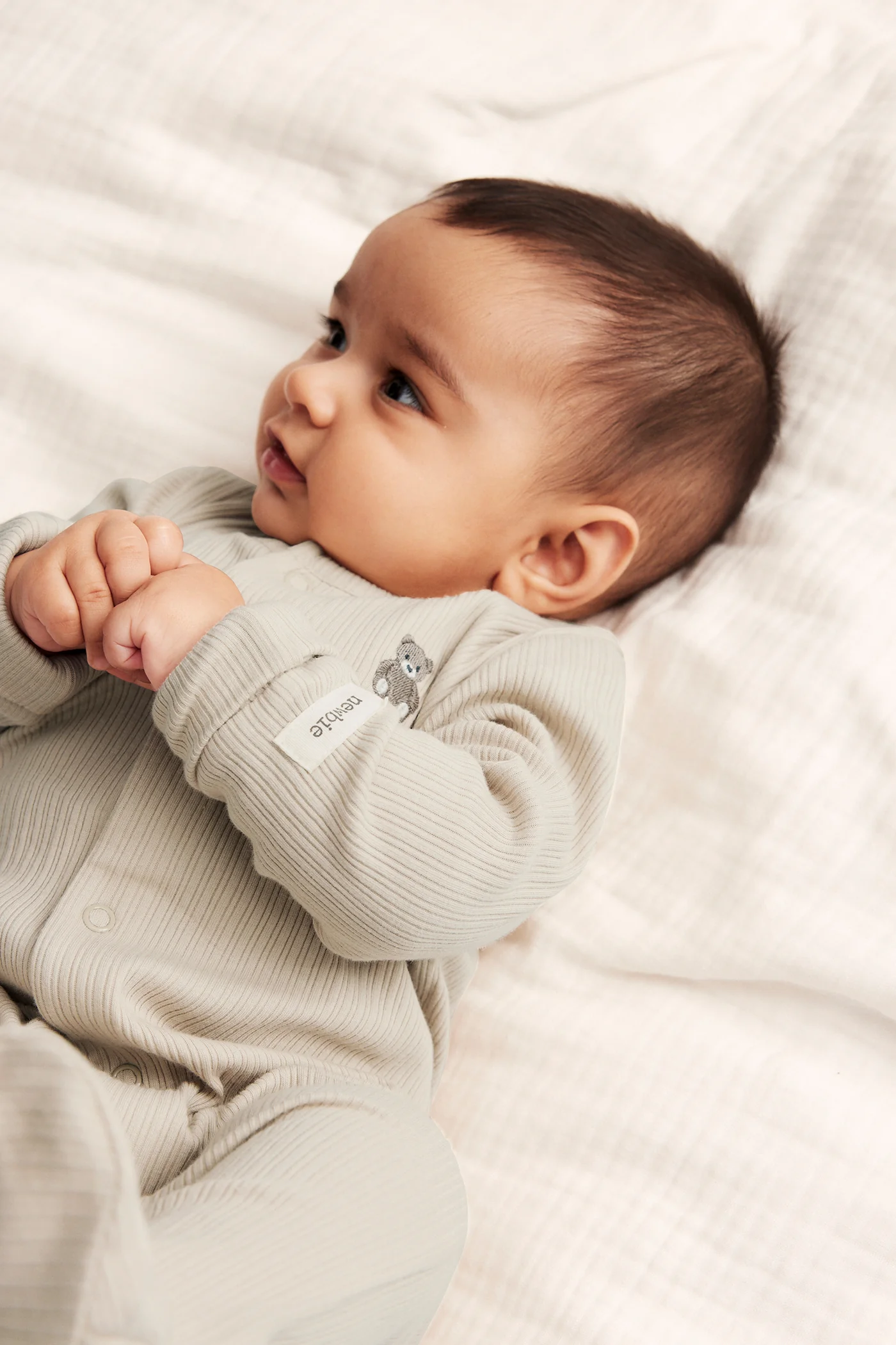 Baby beige ribbed sleepsuit - Image 3