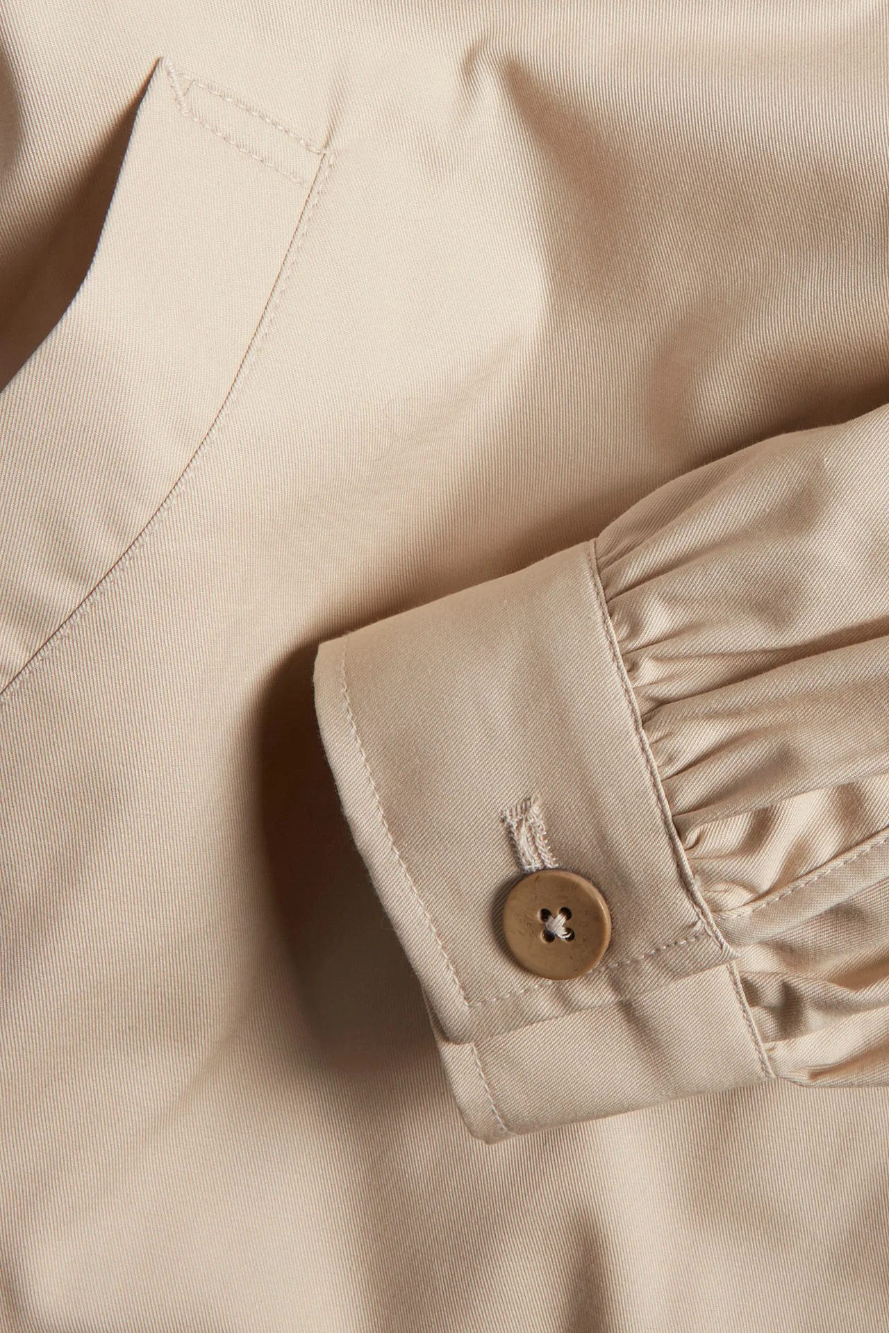Women's beige short trench coat - Image 3