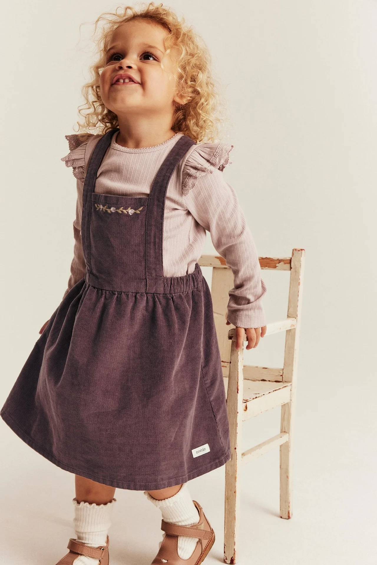 Baby lilac corduroy pinafore dress - Image 4
