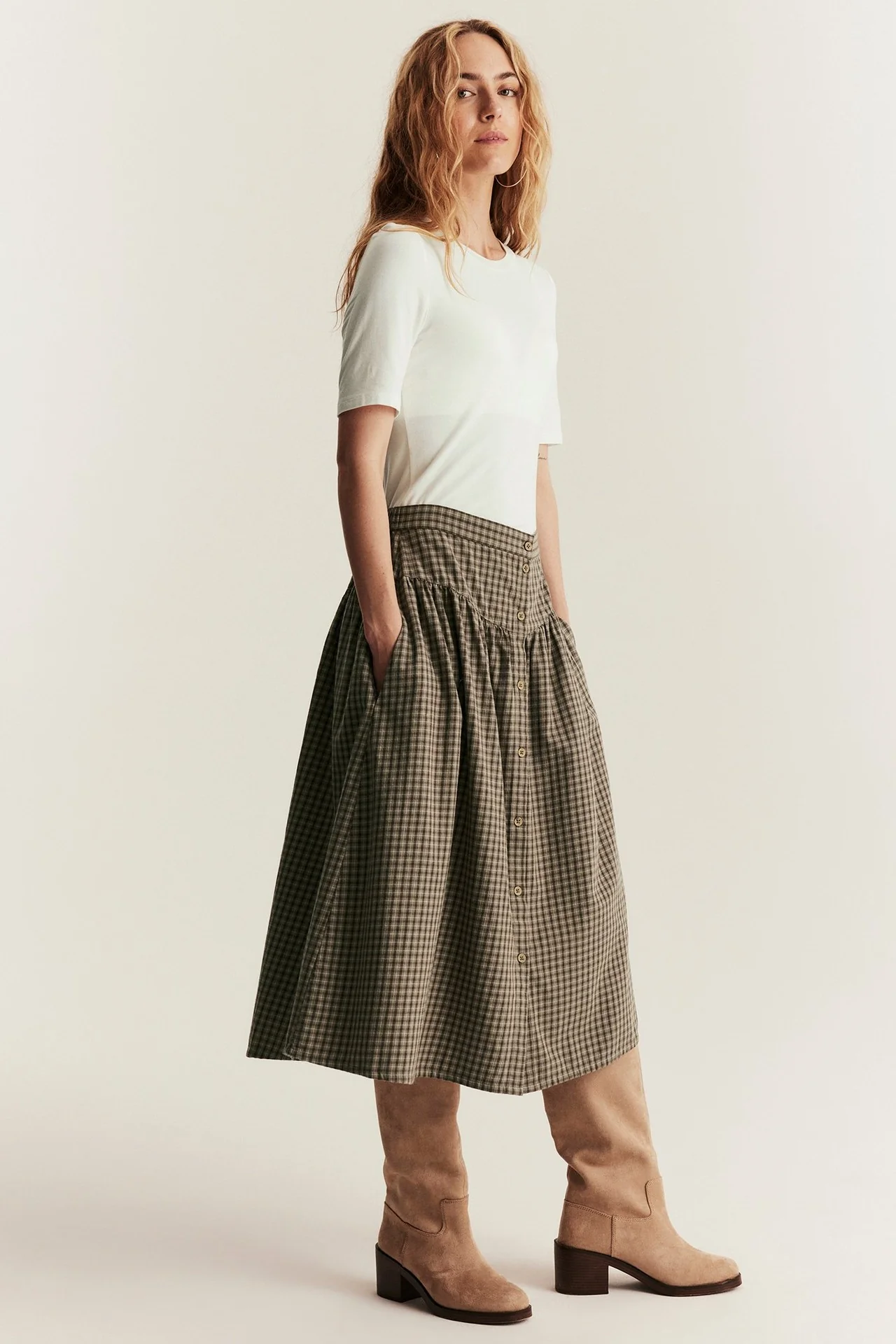Women's brown checked skirt - Image 3