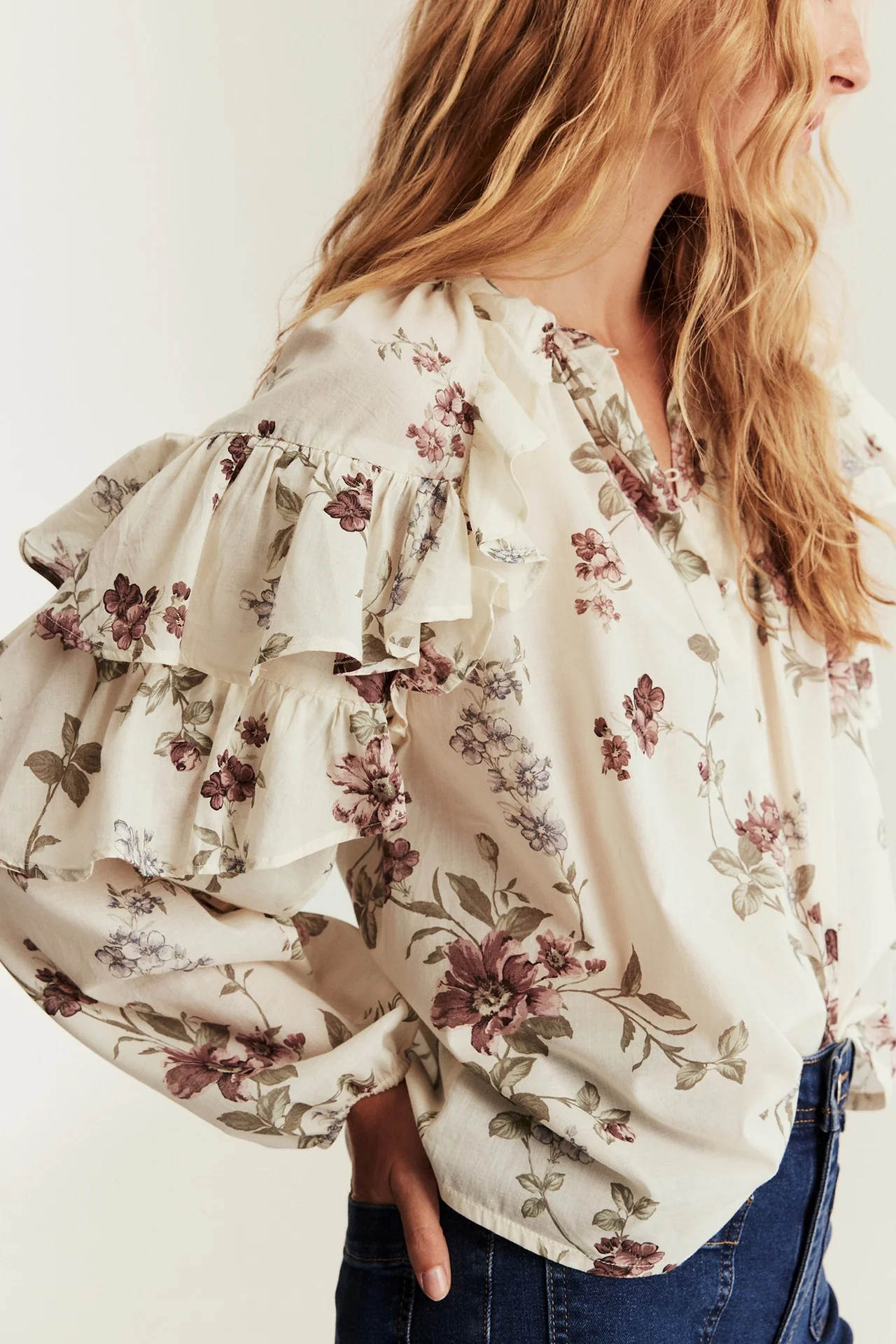 Women's beige floral frill blouse - Image 5