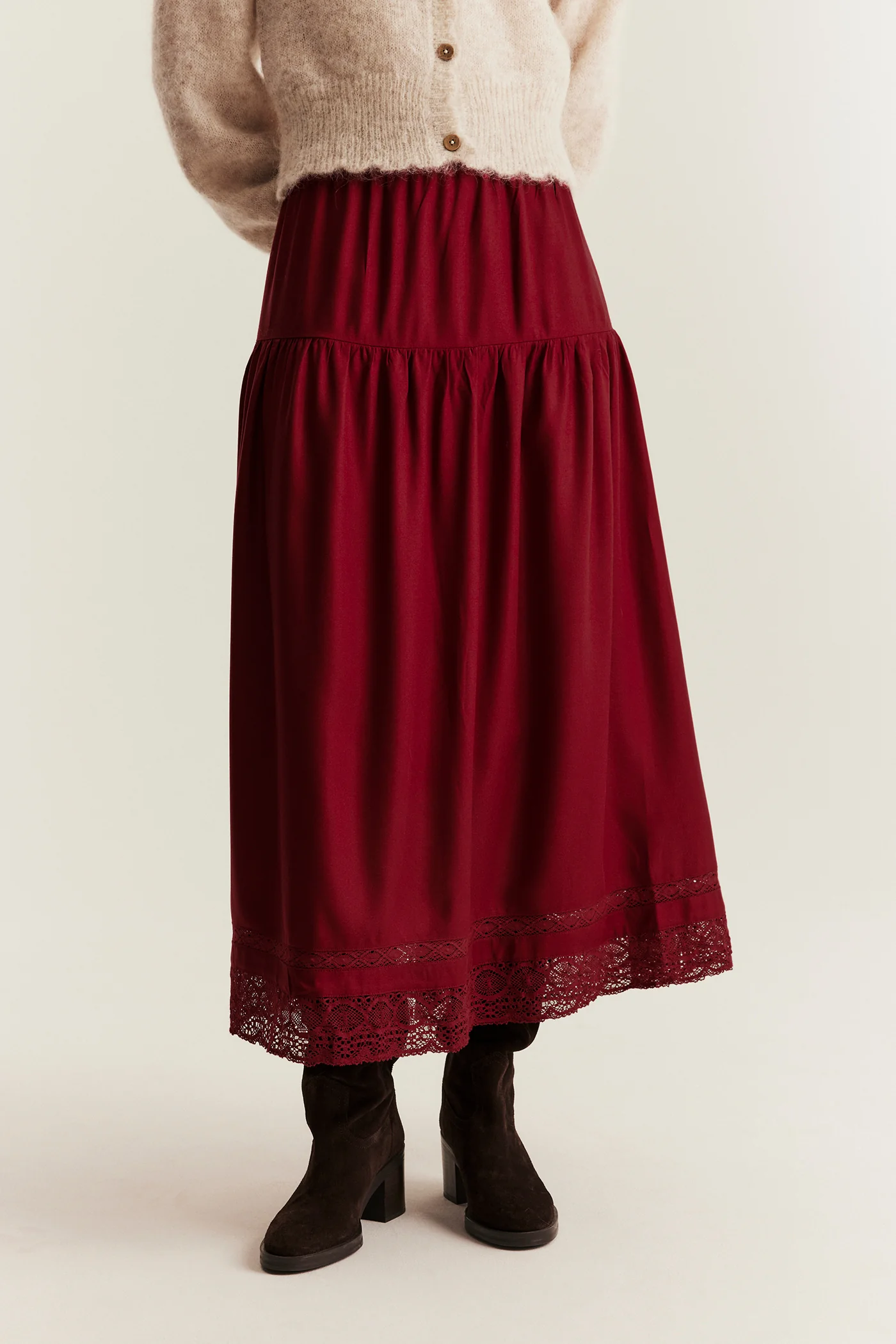 Women's red skirt with lace details - Image 4