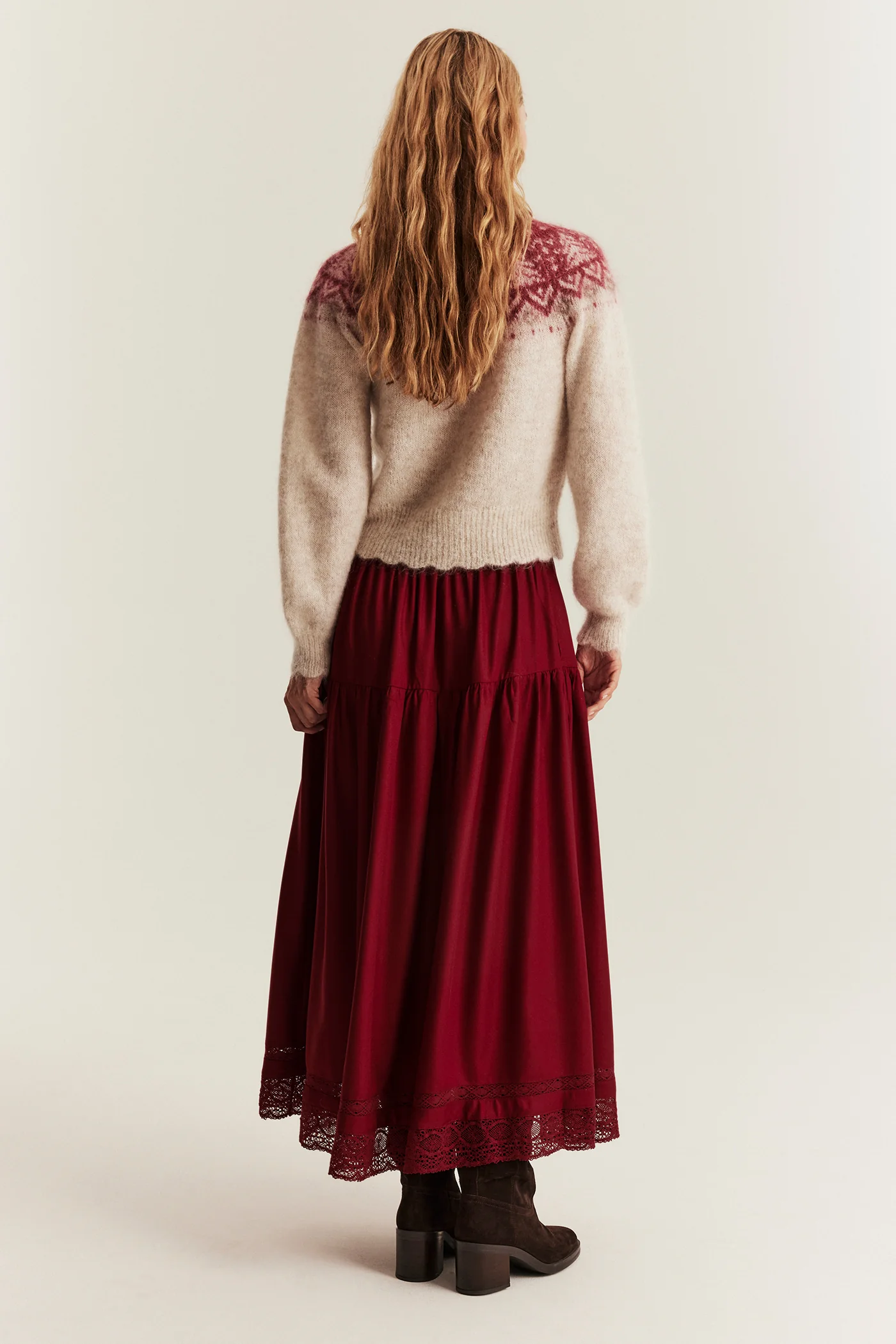 Women's red skirt with lace details - Image 5