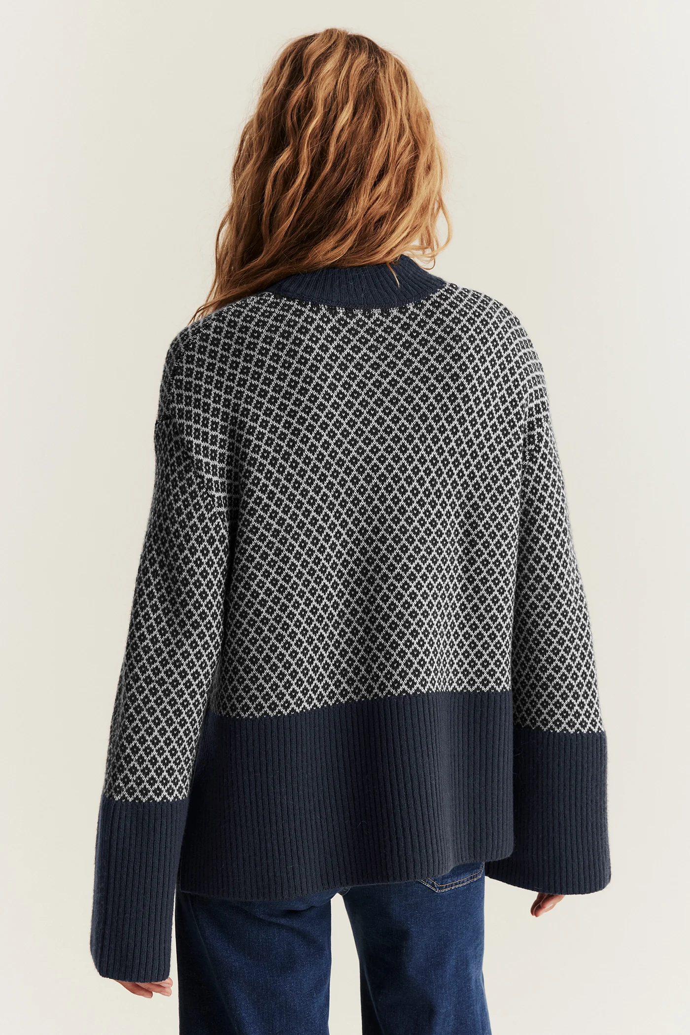 Women's blue knitted wool jumper - Image 4