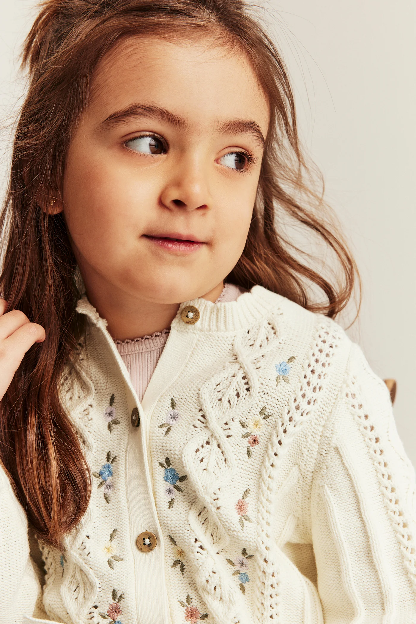 Baby & kids white floral patterned knit cardigan - Image 3