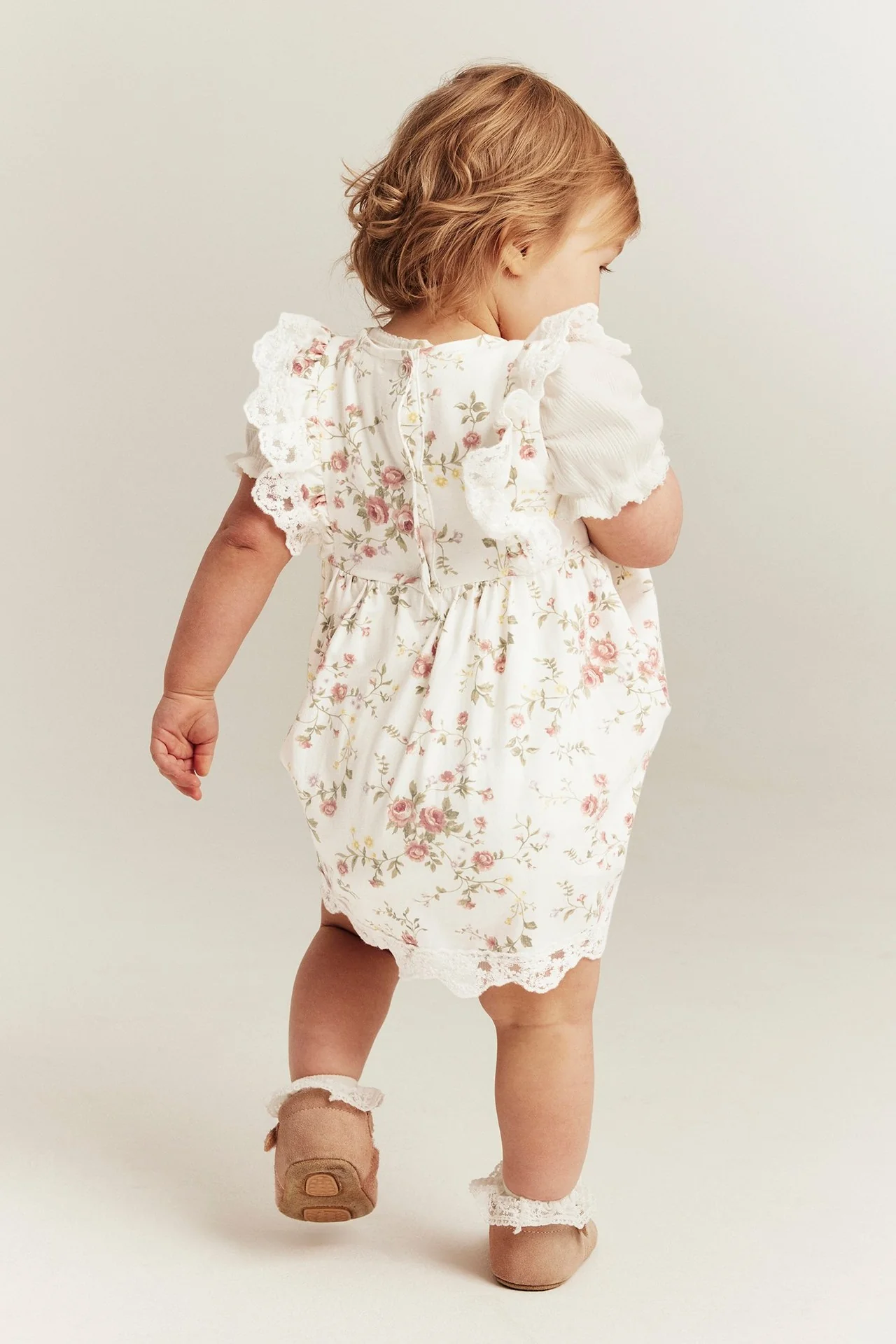Baby white floral sleeveless dress - Image 3