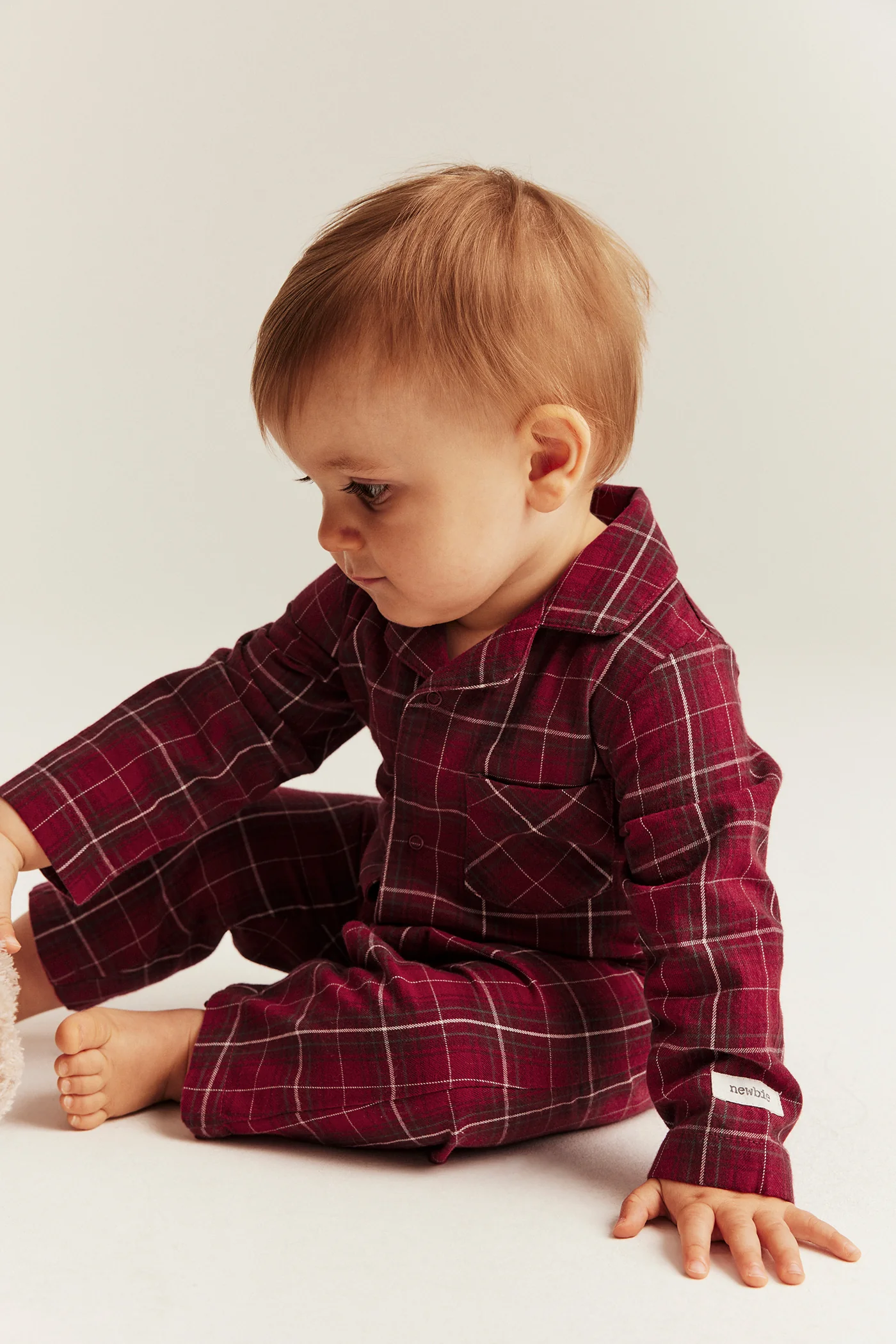 Baby red checked woven pyjamas - Image 4