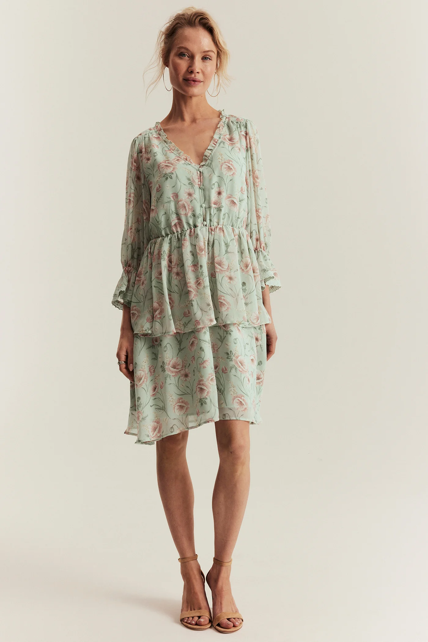 Women's green floral short chiffon dress - Image 3