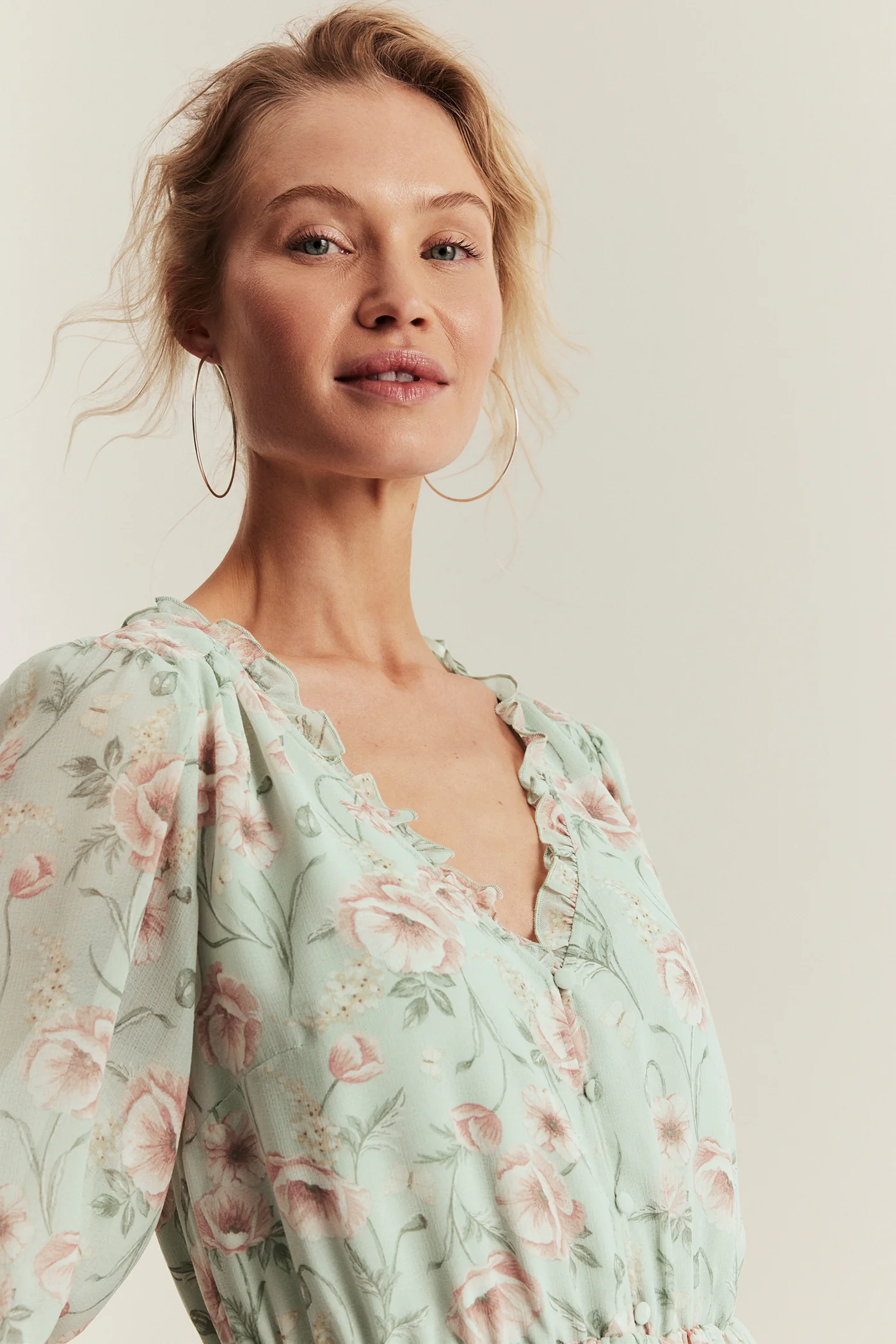 Women's green floral short chiffon dress - Image 6