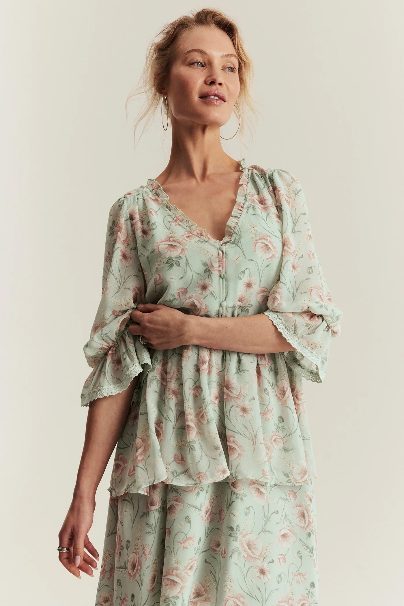 Women's green floral short chiffon dress - Image 7