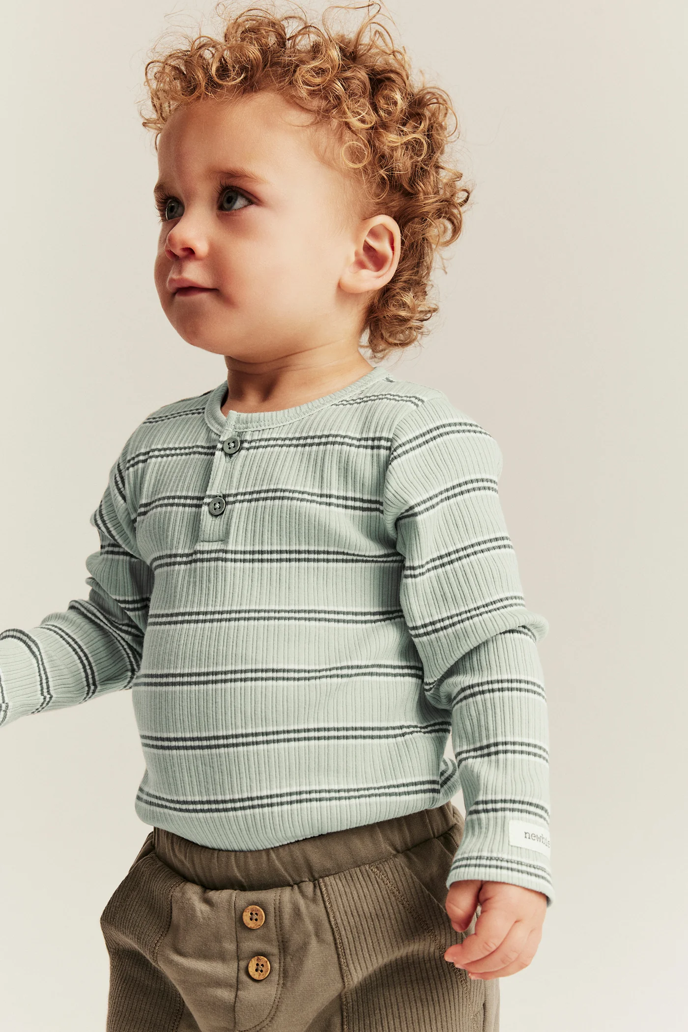 Baby green striped ribbed bodysuit - Image 3