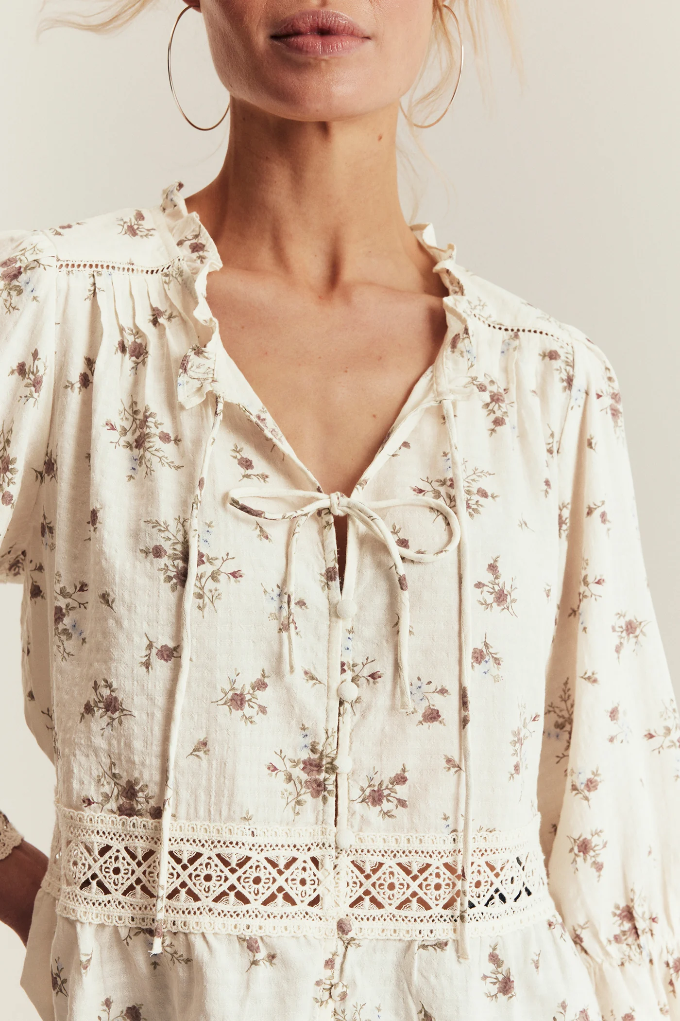 Women's white floral three-quarter sleeve blouse - Image 4