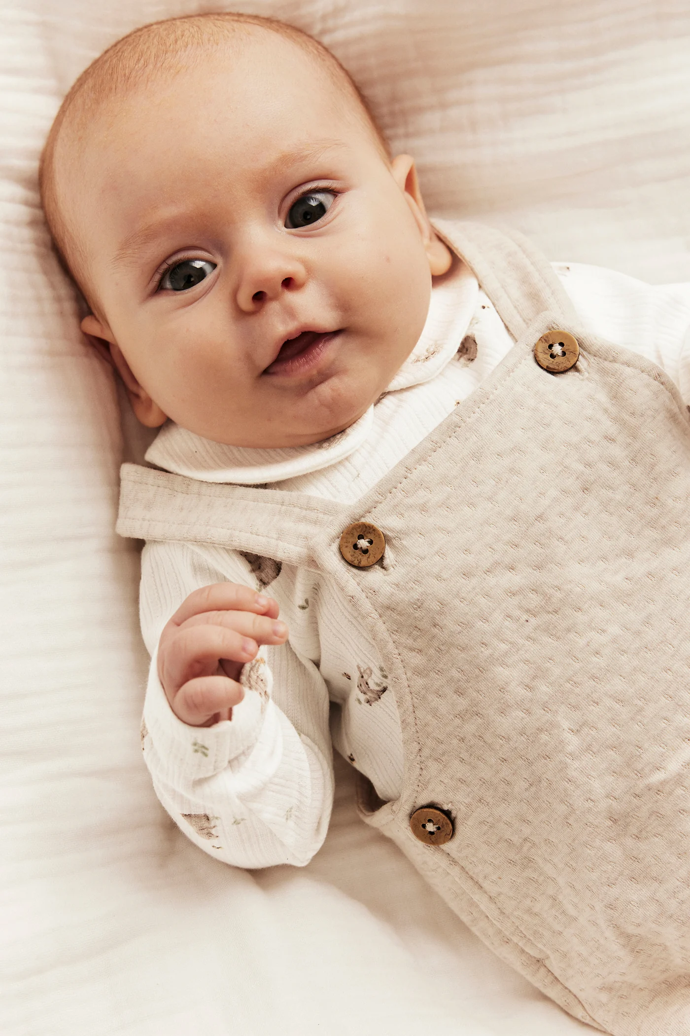 Baby white ribbed bodysuit with rabbits - Image 2