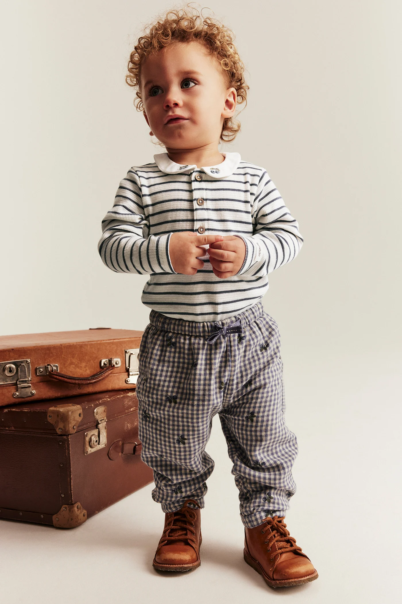 Baby white striped bodysuit with collar - Image 3