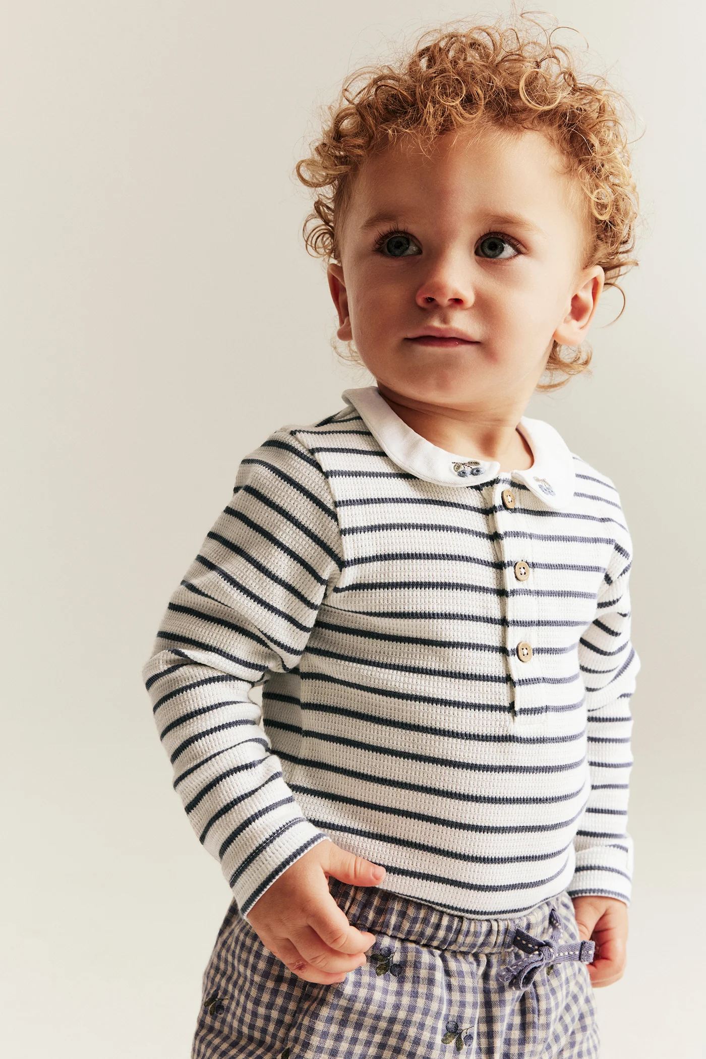 Baby white striped bodysuit with collar - Image 5