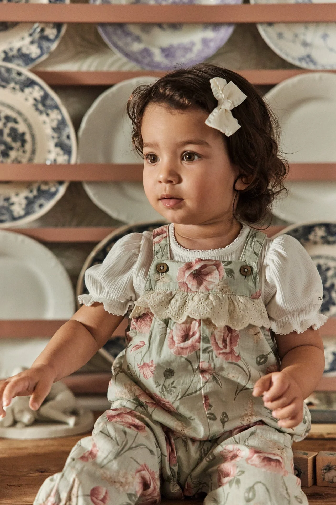 Baby green floral dungarees - Image 3