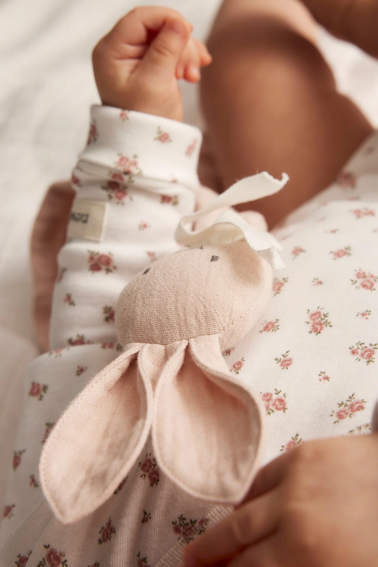 Baby pink bunny blanket - Image 3