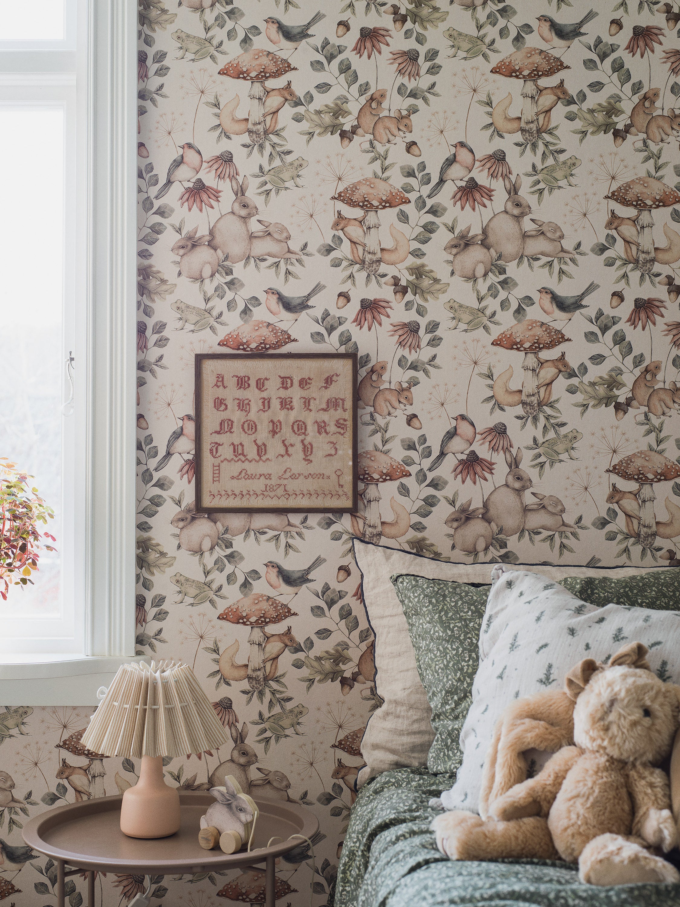 Minou off-white forest wallpaper - Image 5