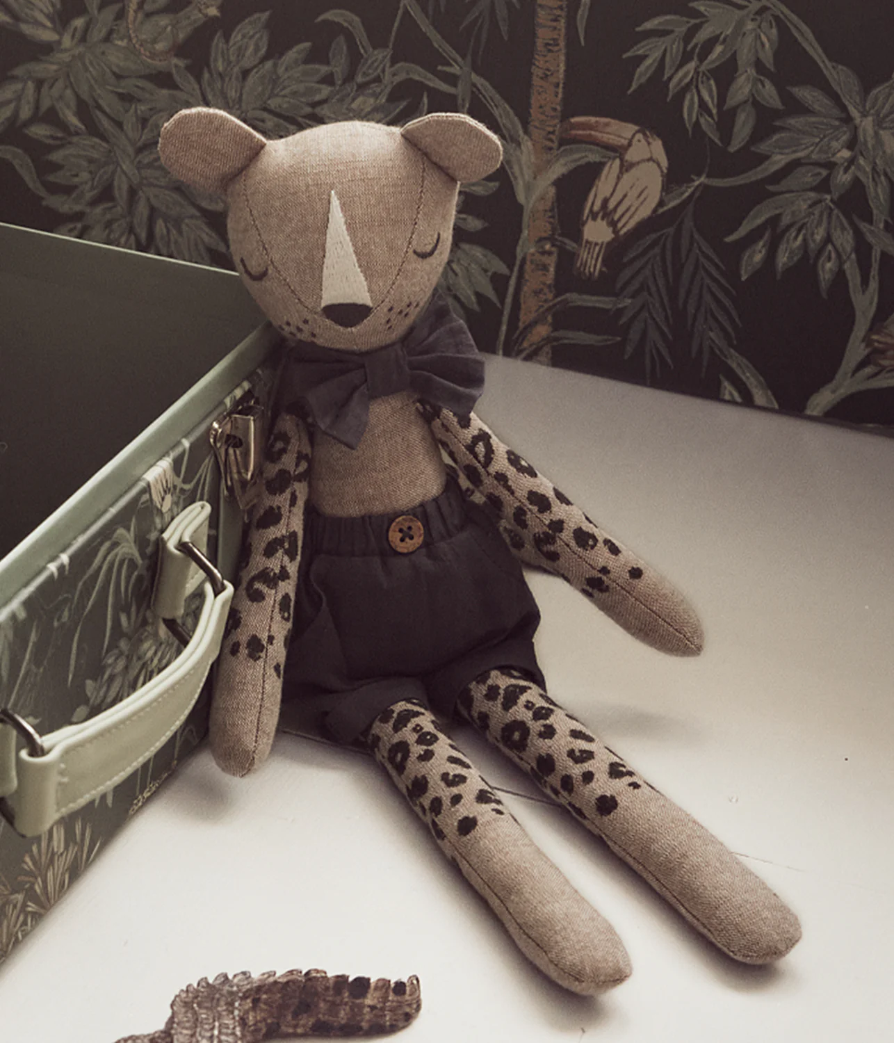 Leopard soft toy - Image 4