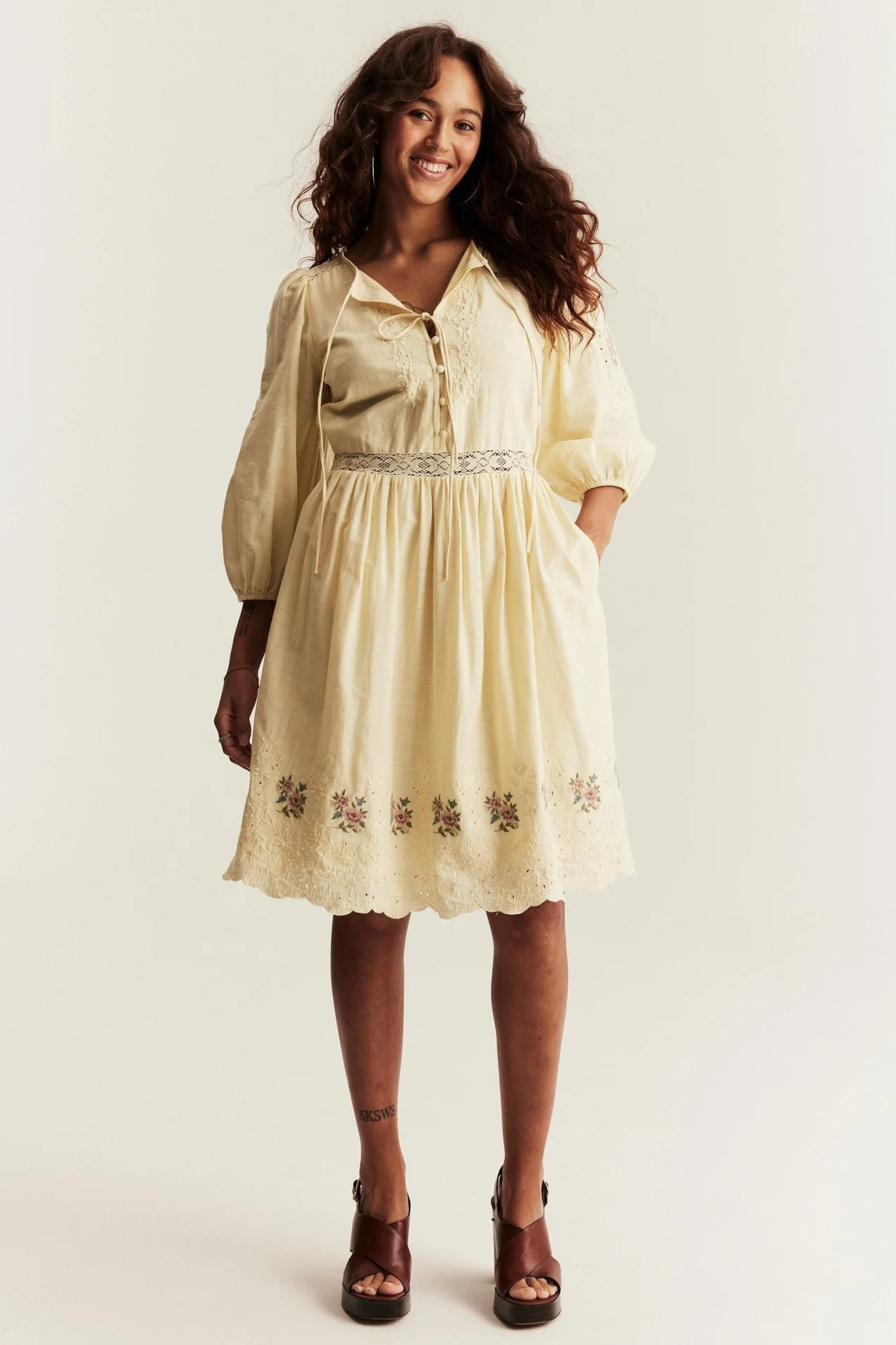 Women's yellow embroidered dress - Image 4