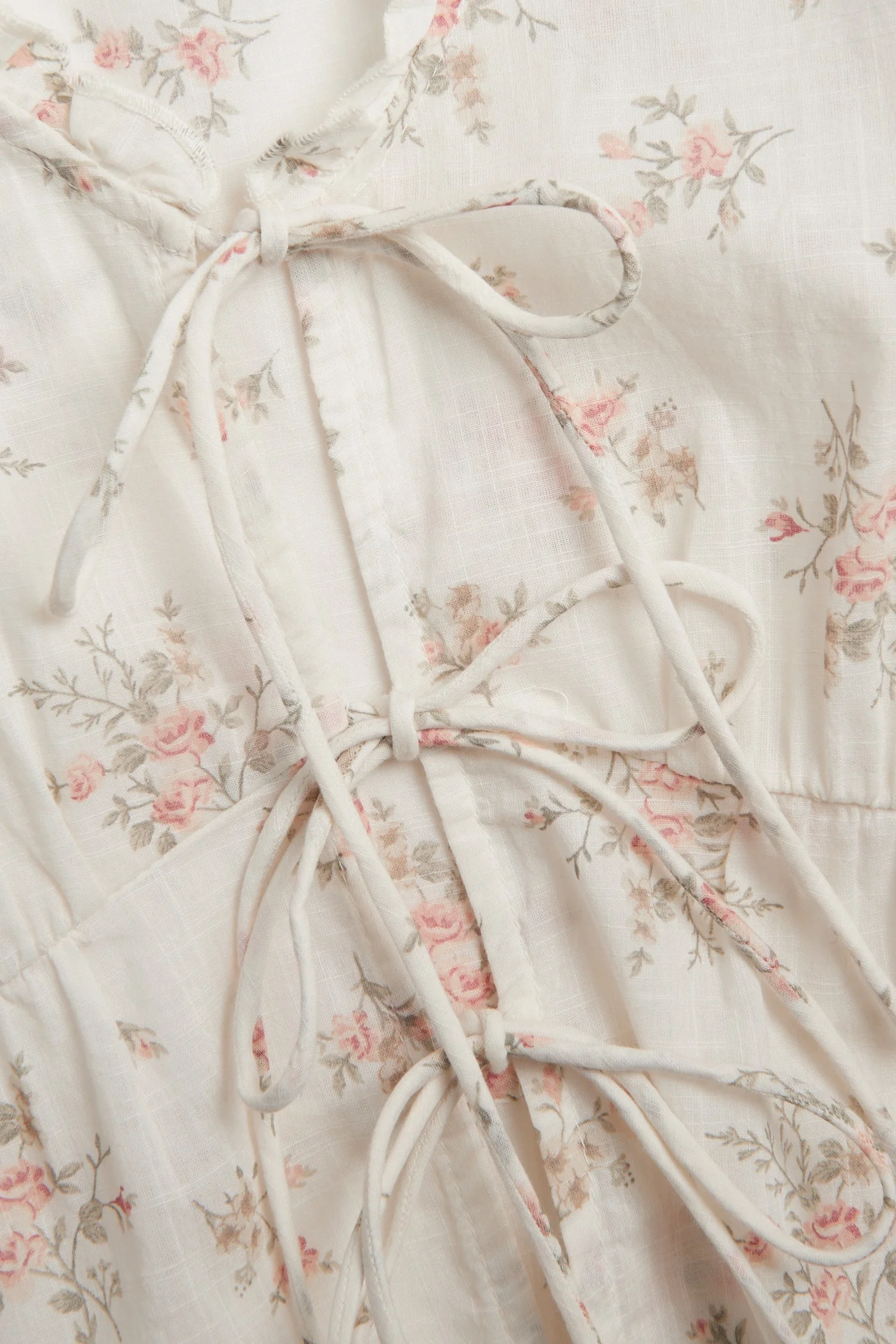 Women’s white floral blouse - Image 5