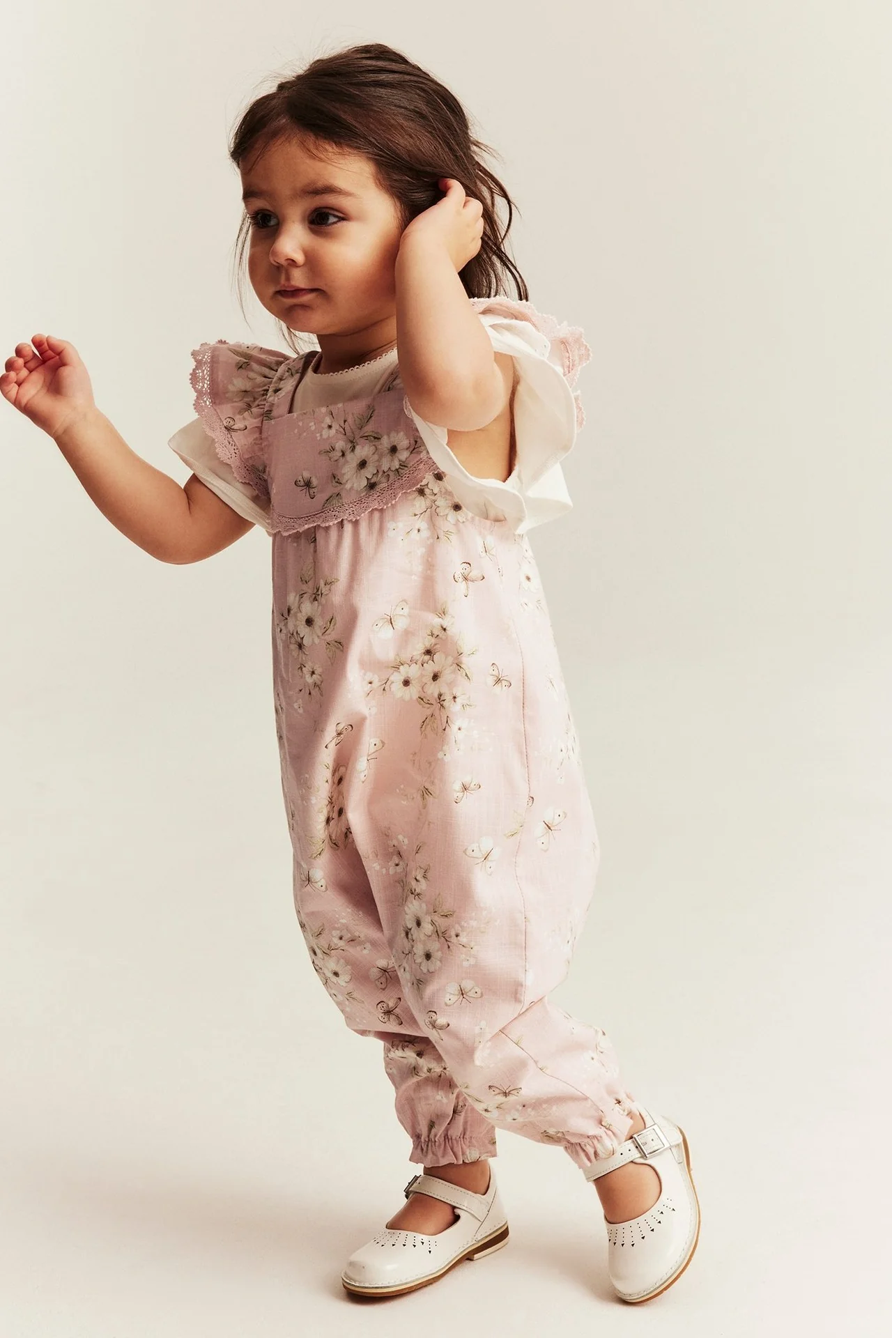 Baby butterfly floral jumpsuit - Image 4