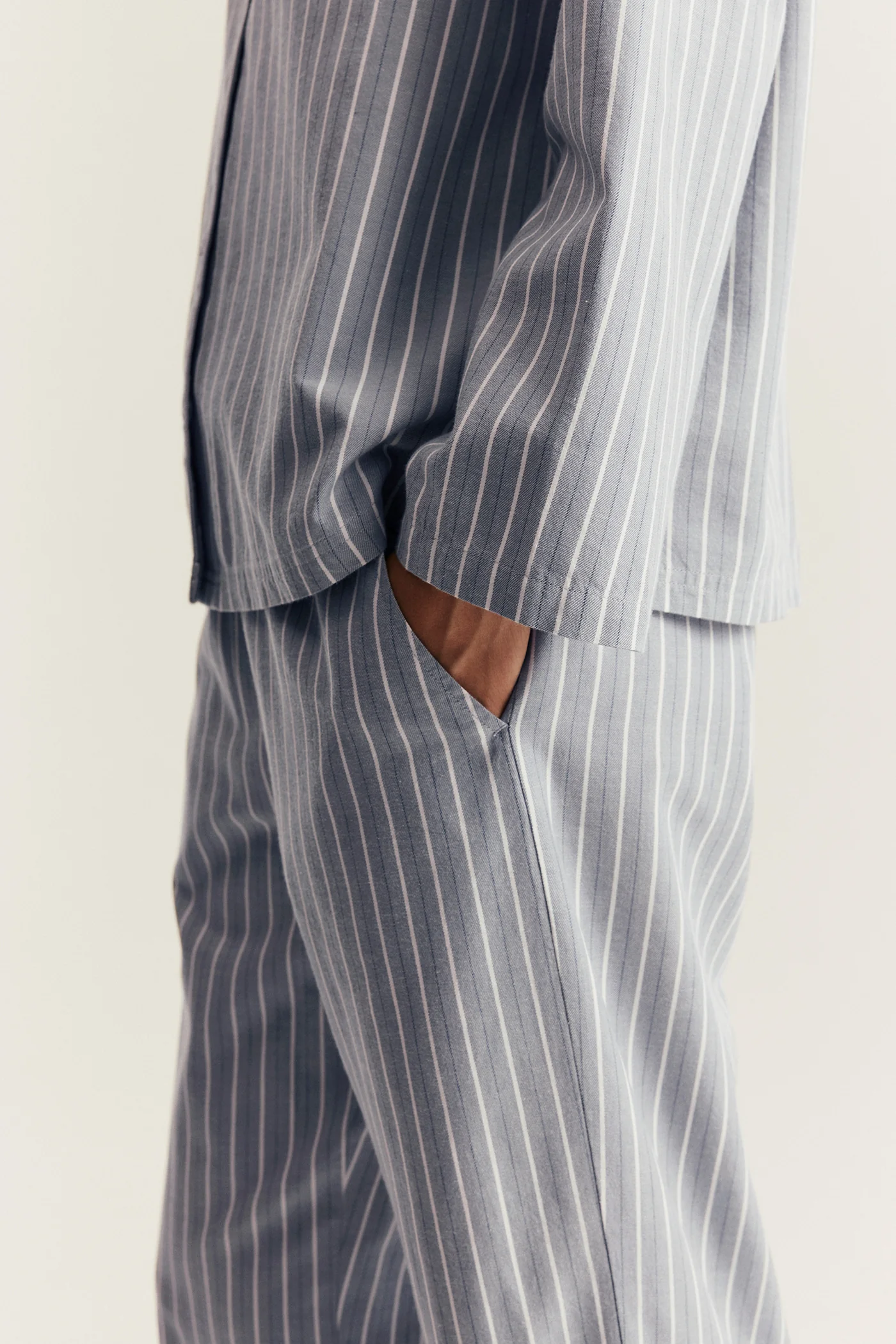Women's blue striped pyjamas set - Image 5