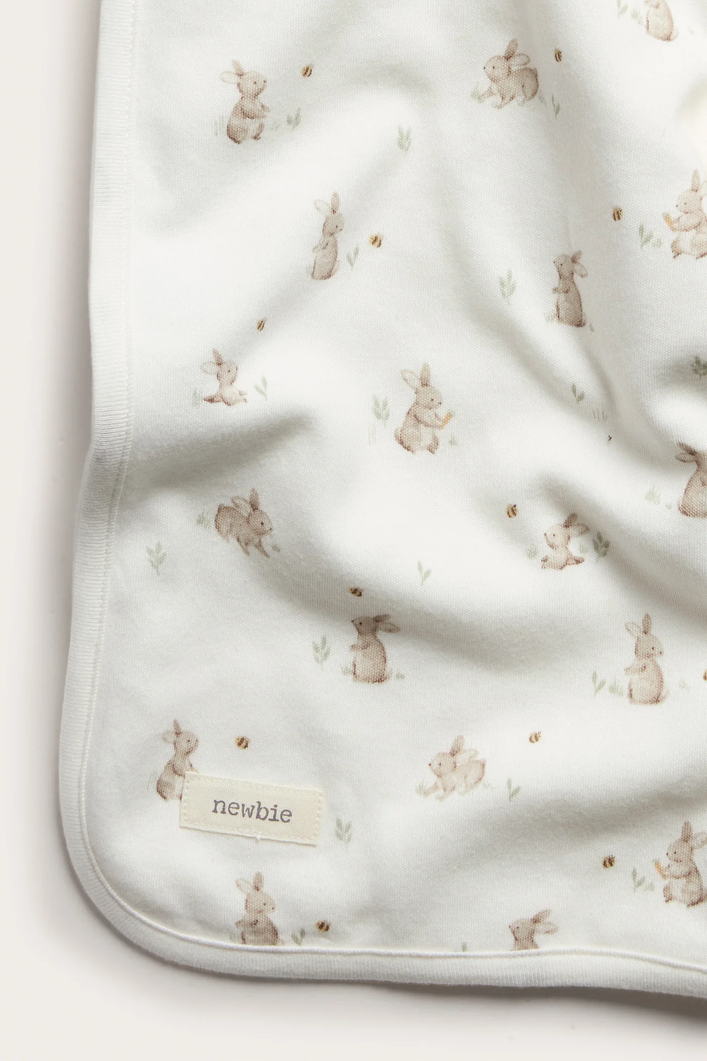 Baby white blanket with bunny print - Image 2