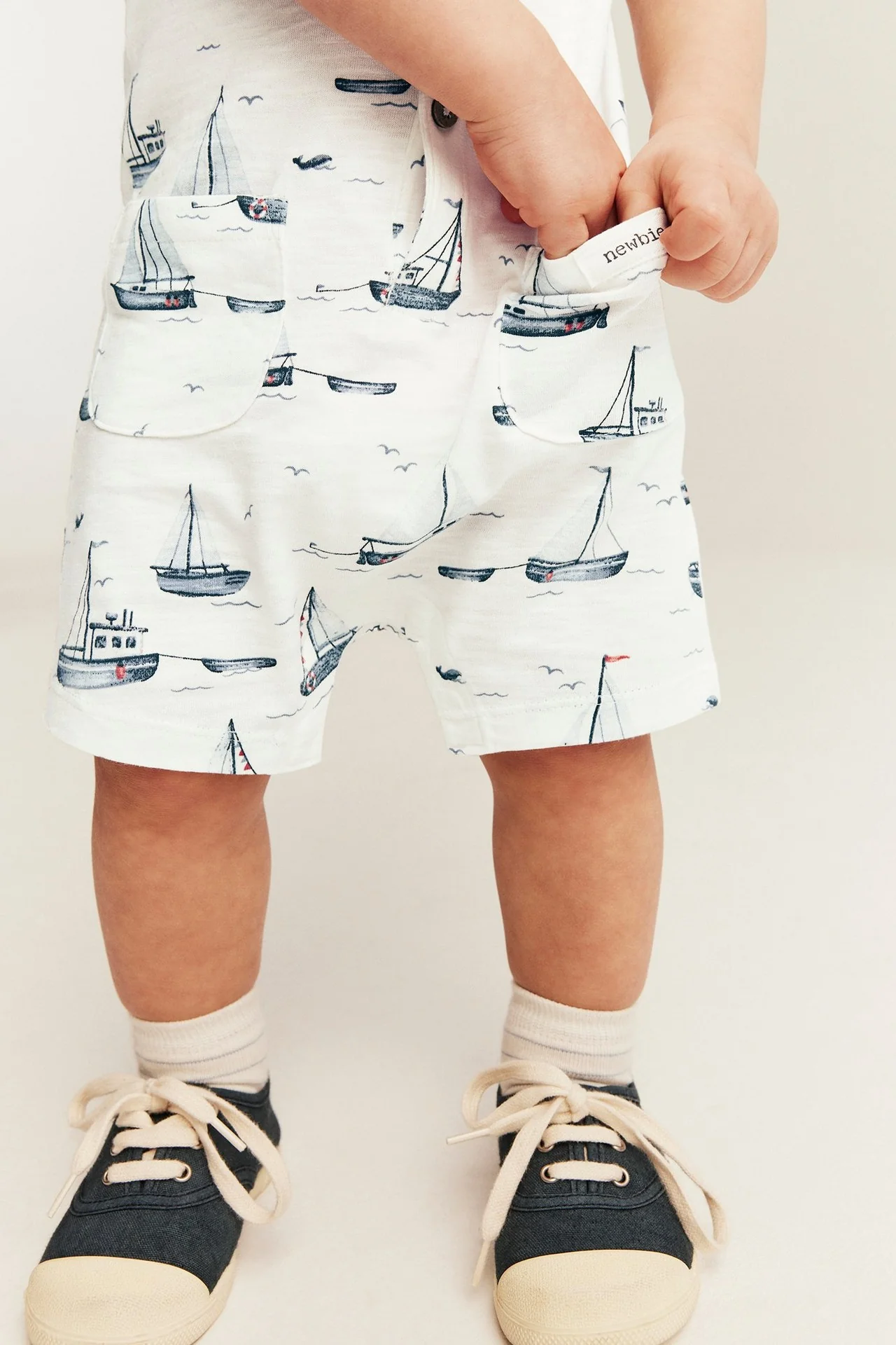 Baby sailing-themed romper in slub tricot - Image 4