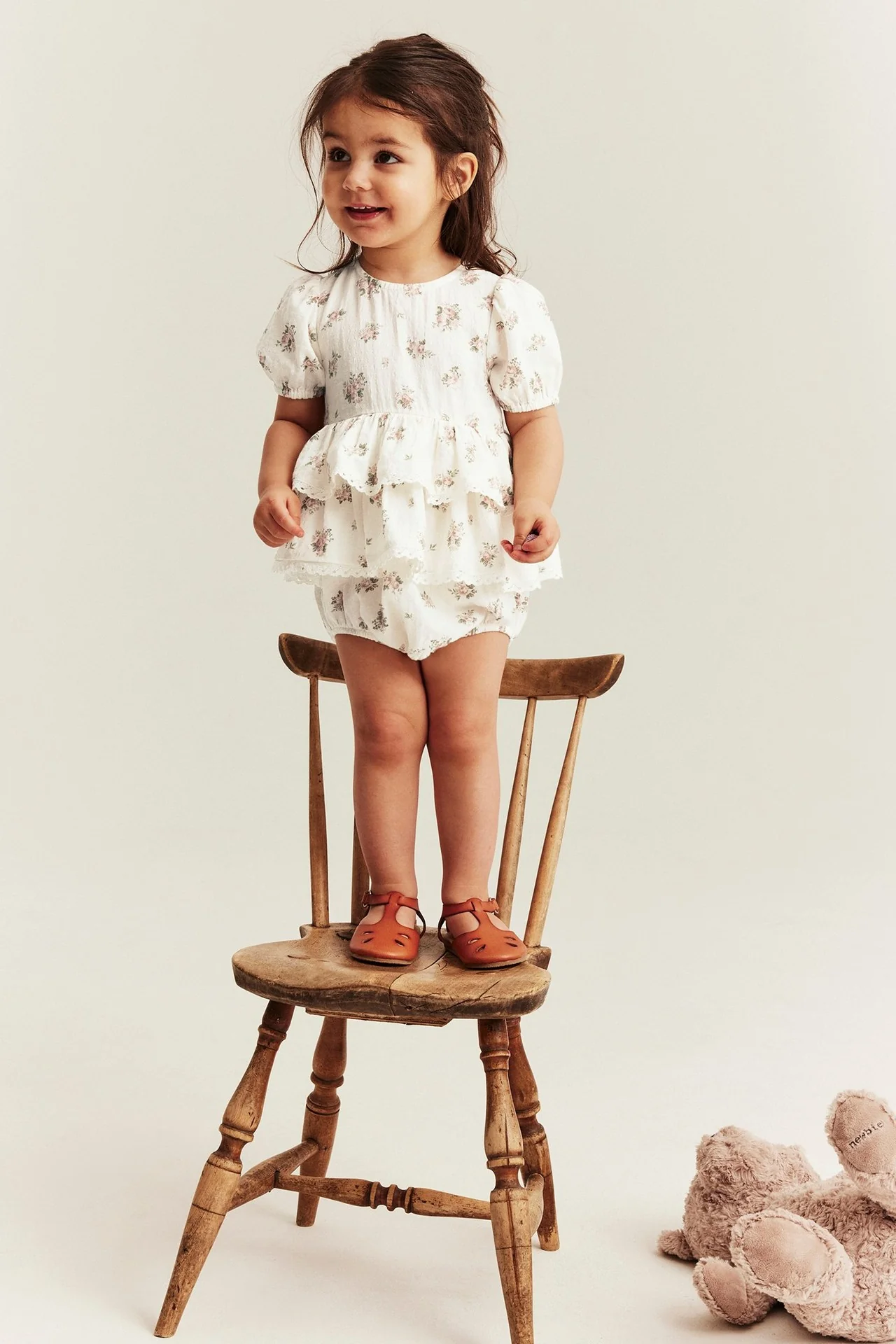 Baby floral romper with frill - Image 3