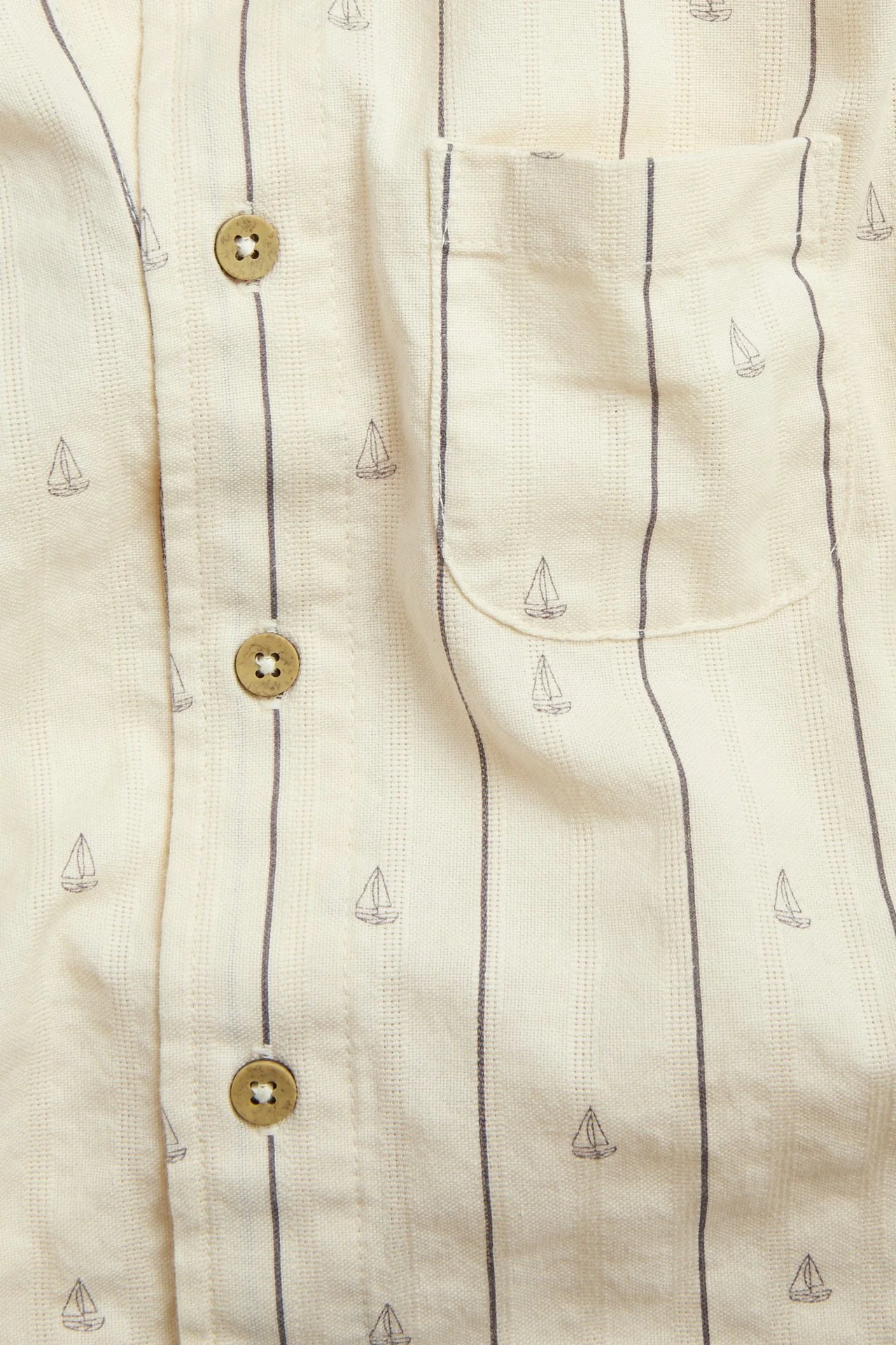 Kids cream shirt with sailboats - Image 2