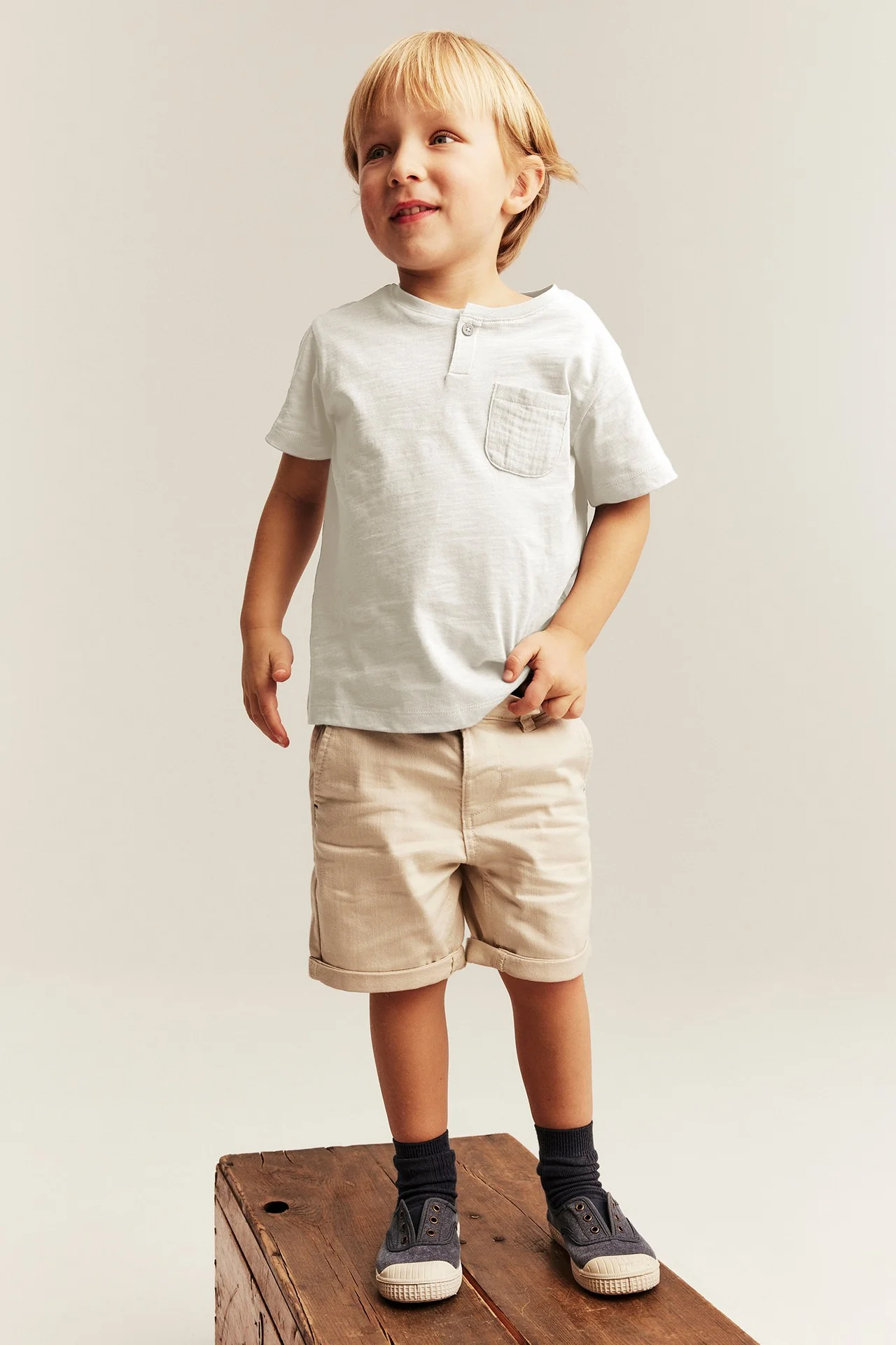 Baby & kids’ white T-shirt in slub jersey with pocket - Image 3