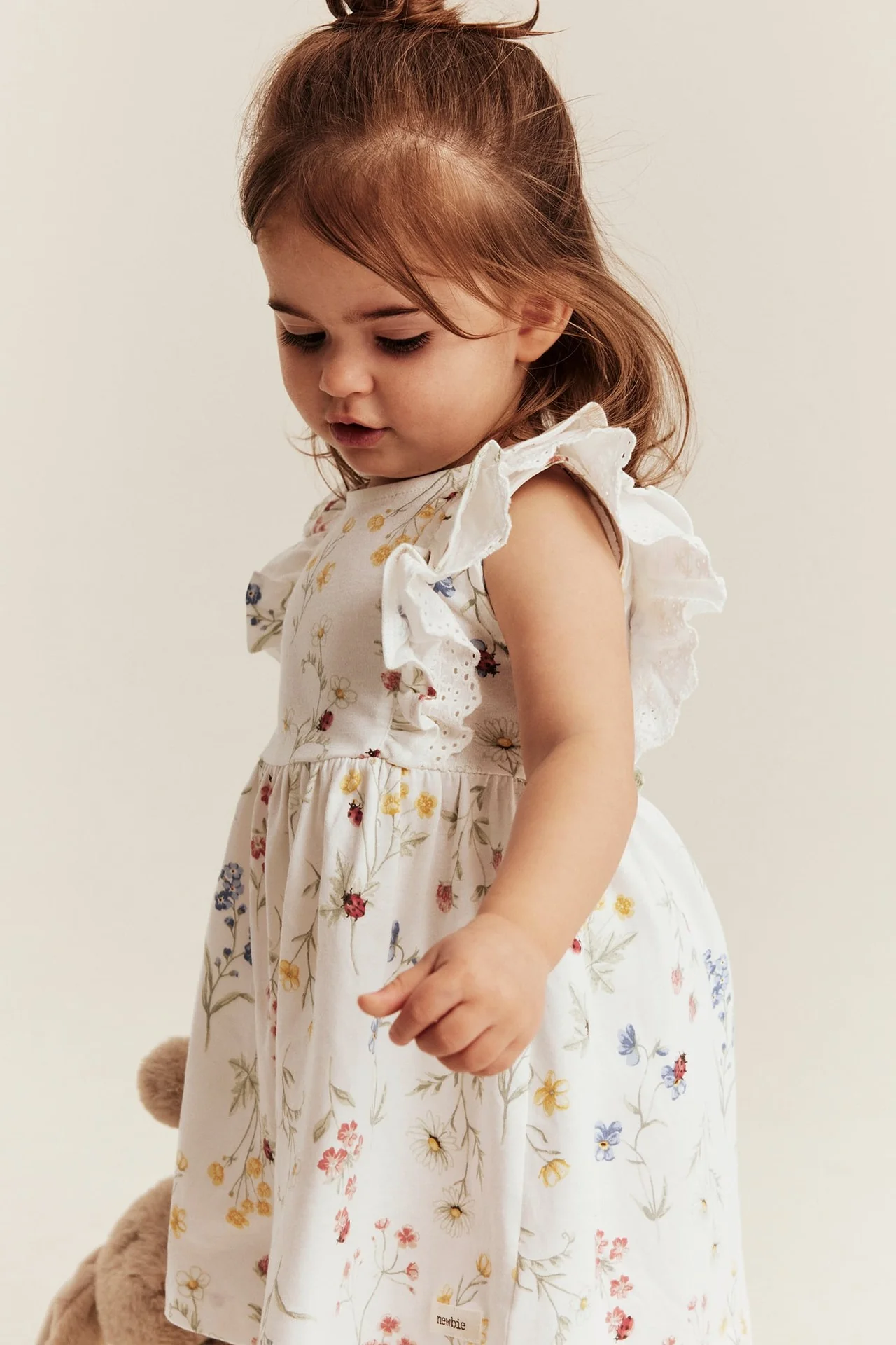 Baby white jersey dress with frill - Image 3