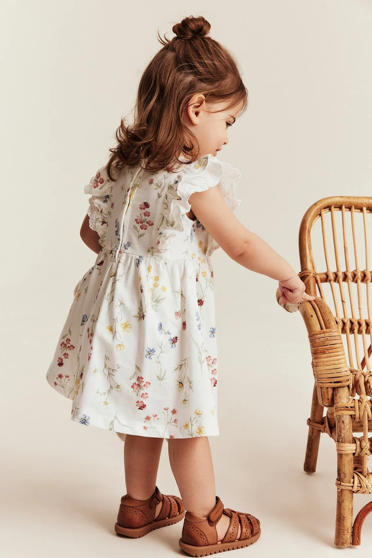 Baby white jersey dress with frill - Image 5