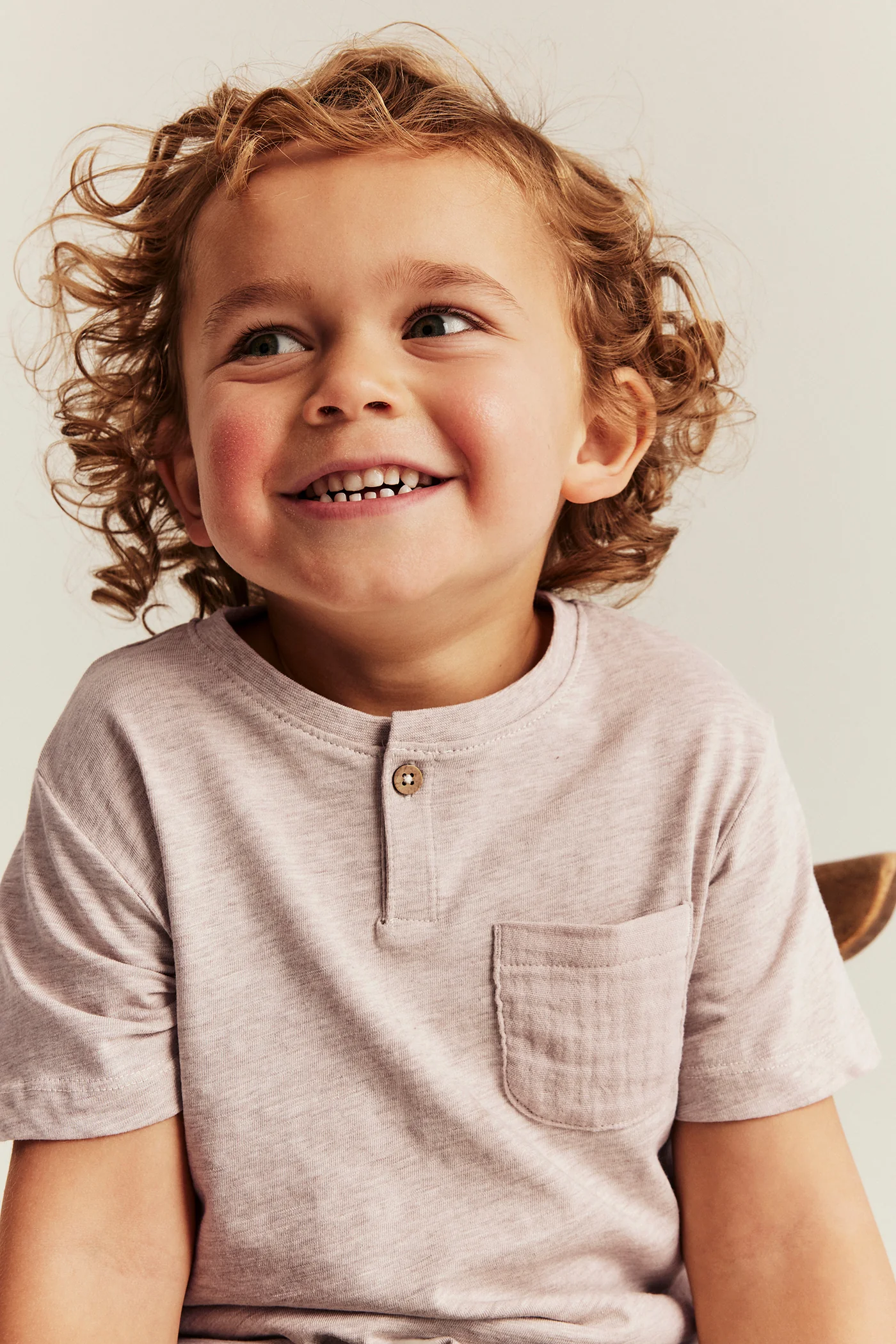 Baby & kids’ beige T-shirt in slub jersey with pocket - Image 3