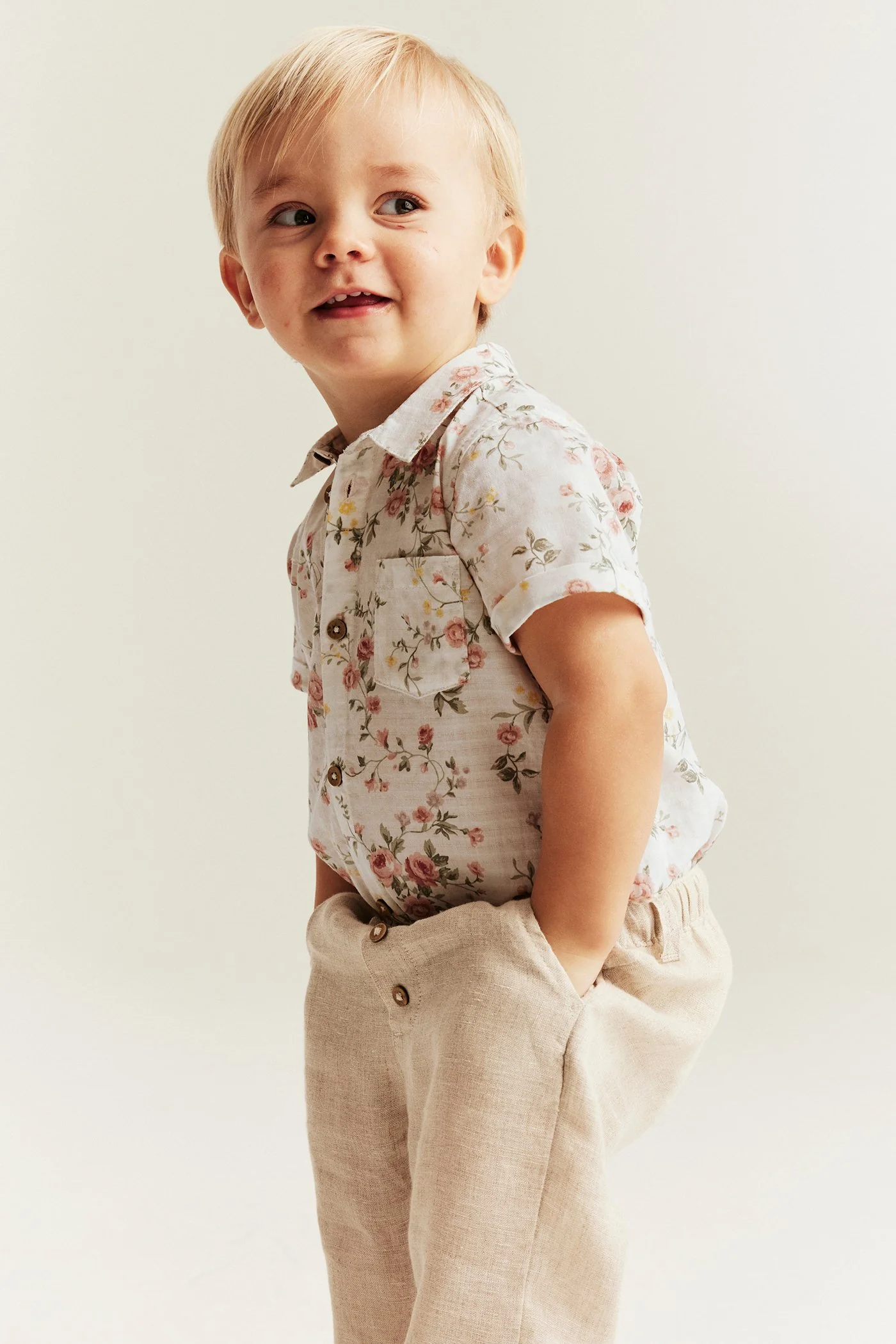 Baby white floral short-sleeve bodysuit - Image 5