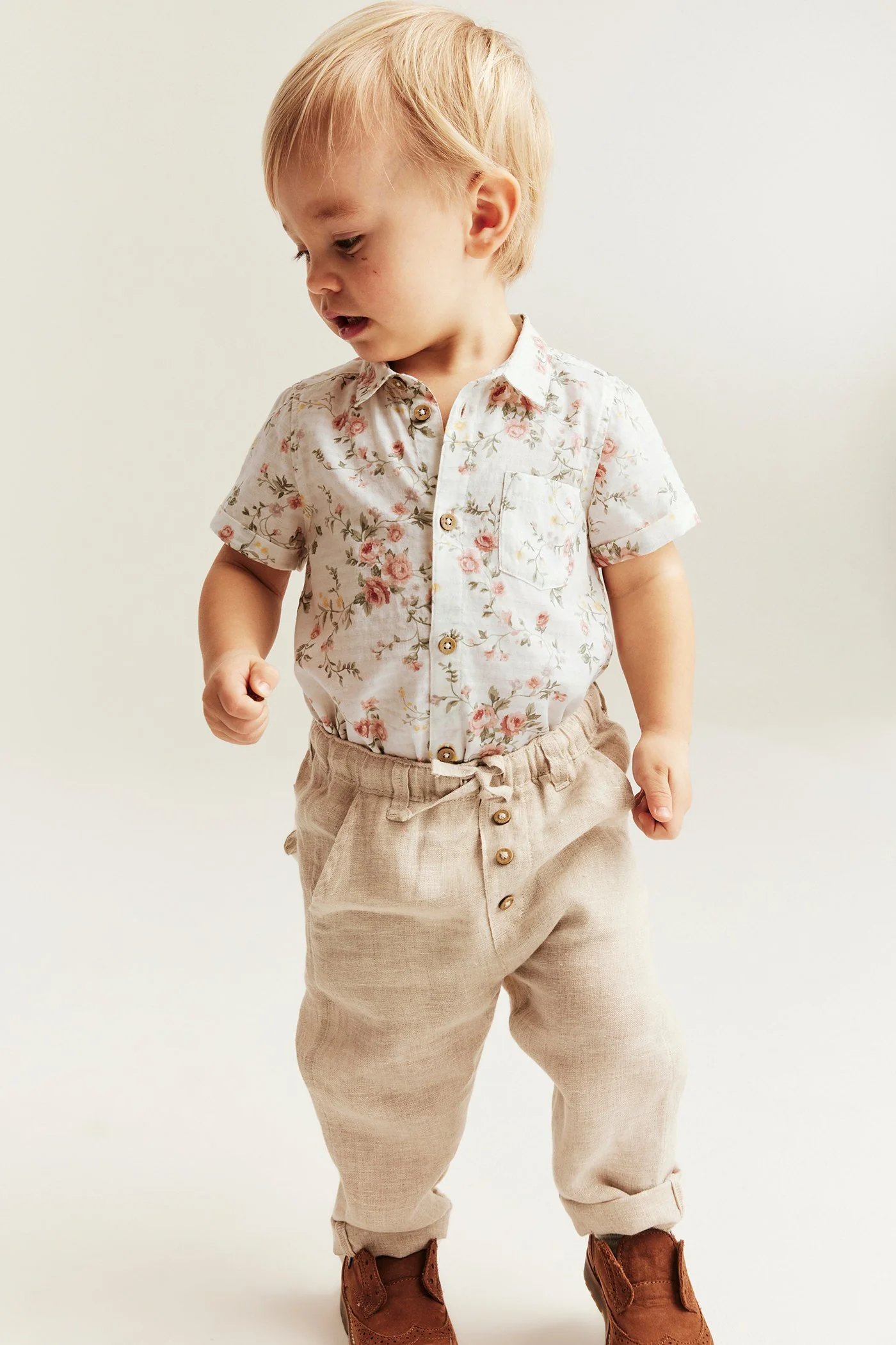 Baby white floral short-sleeve bodysuit - Image 6