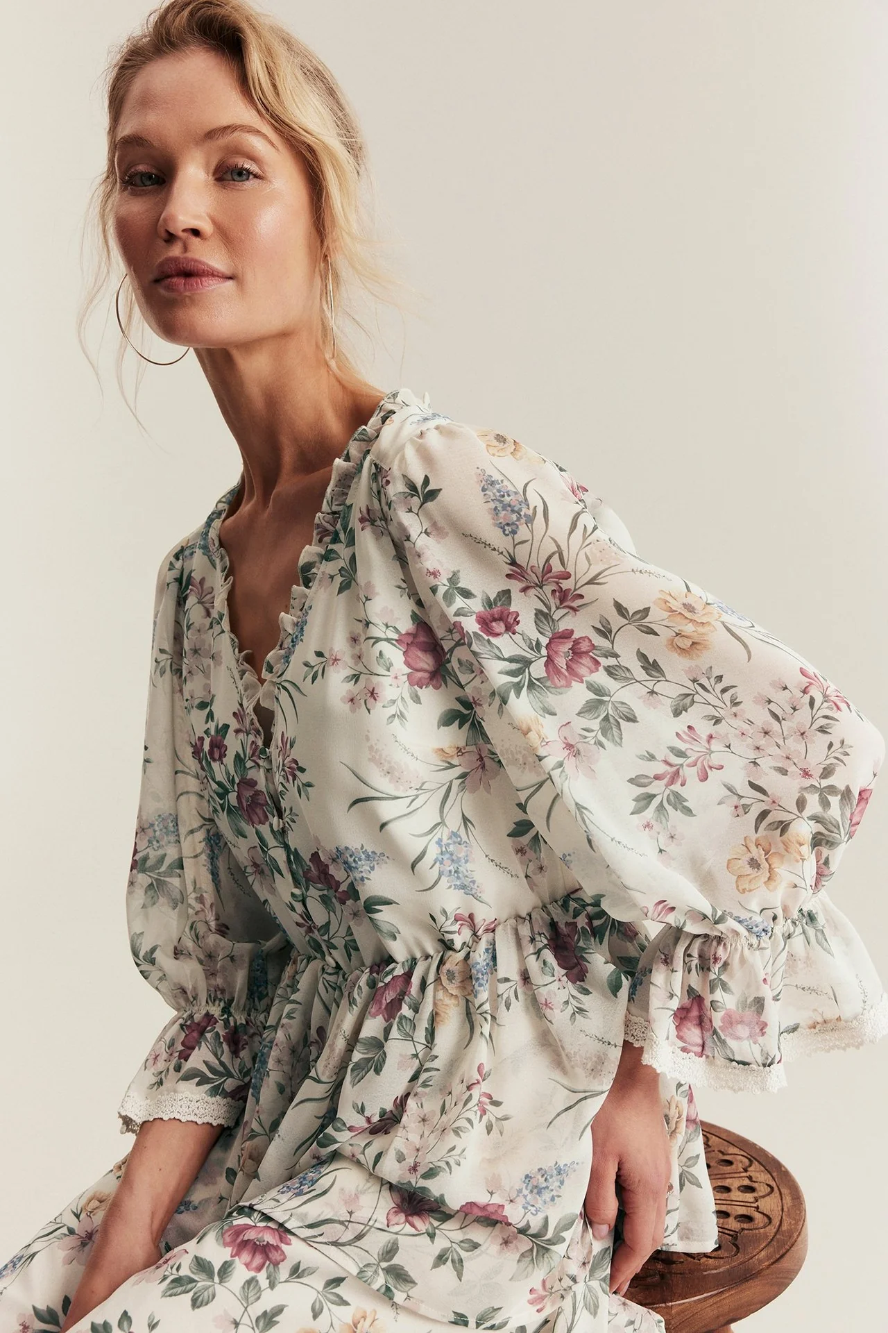 Women's floral chiffon dress - Image 7