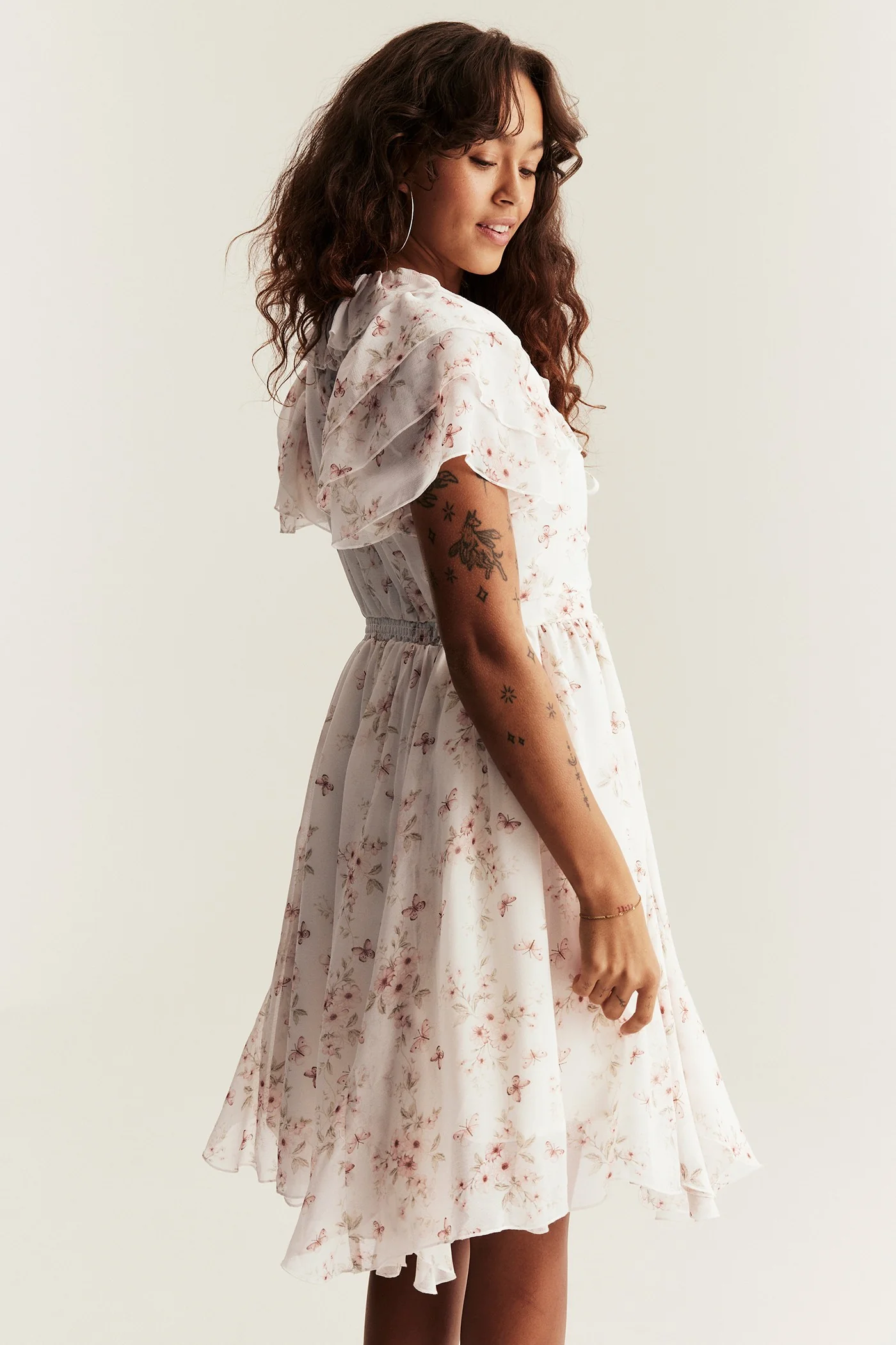 Women’s white floral chiffon dress - Image 3