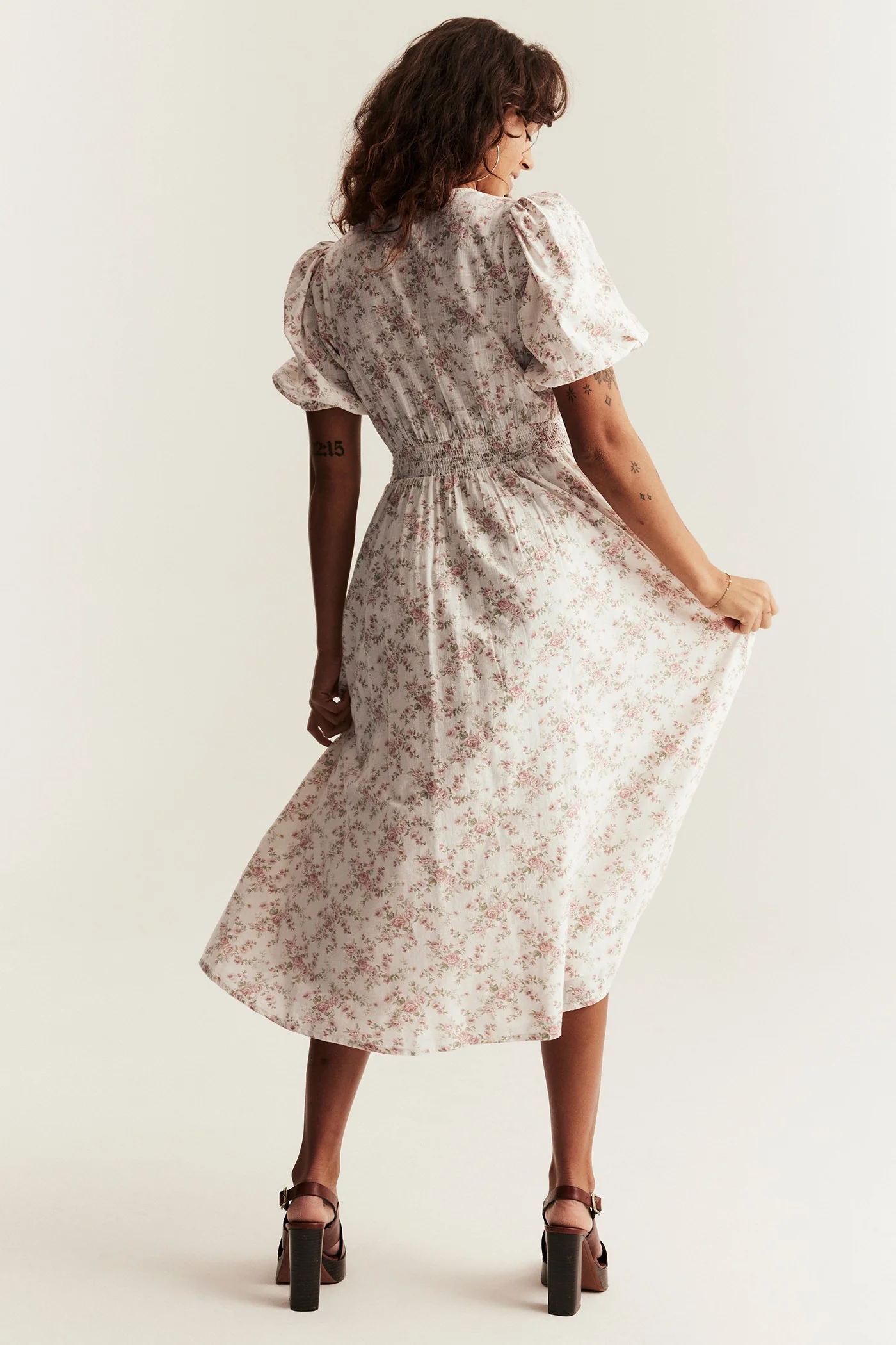 Women’s white floral dress - Image 3