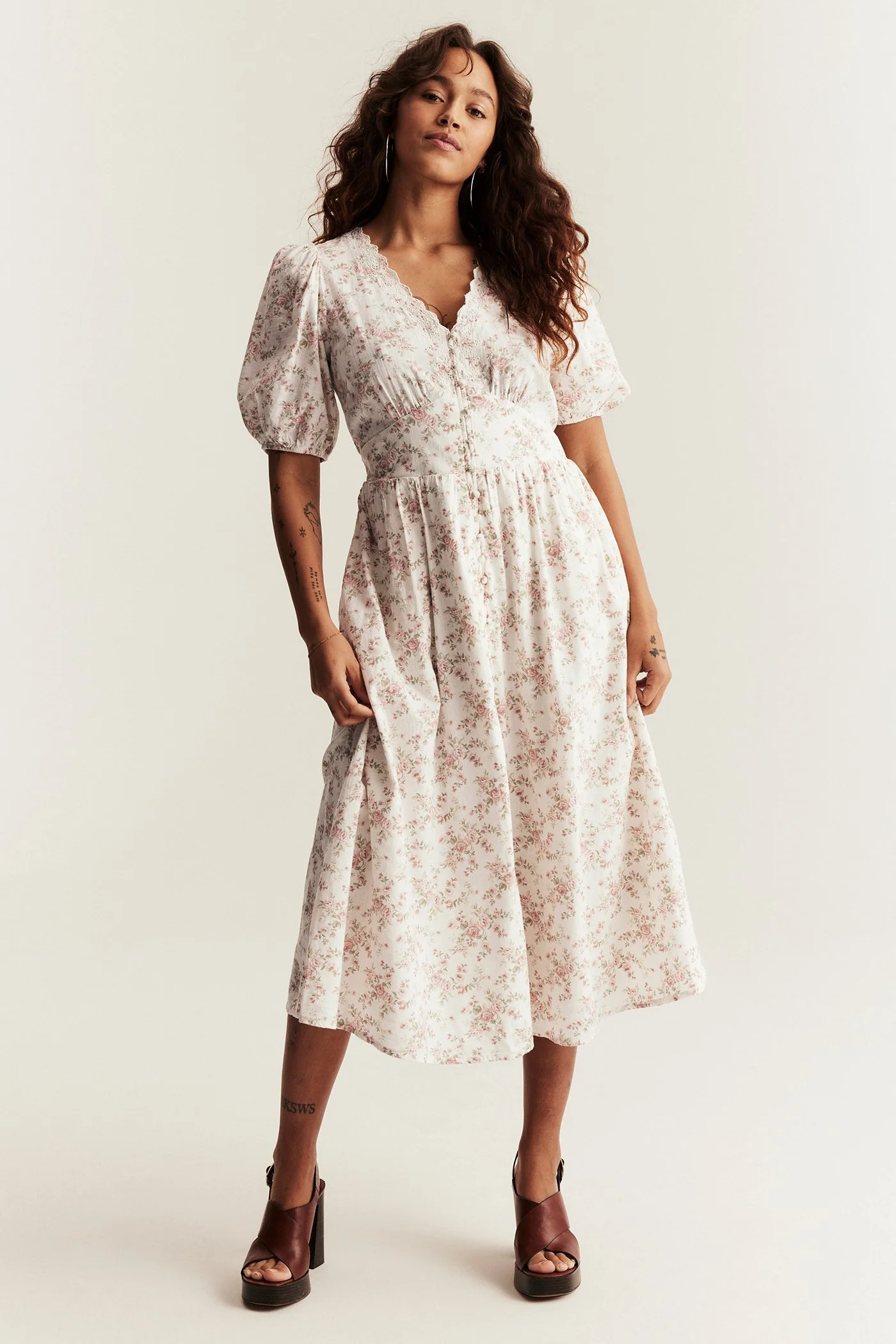 Women’s white floral dress - Image 4